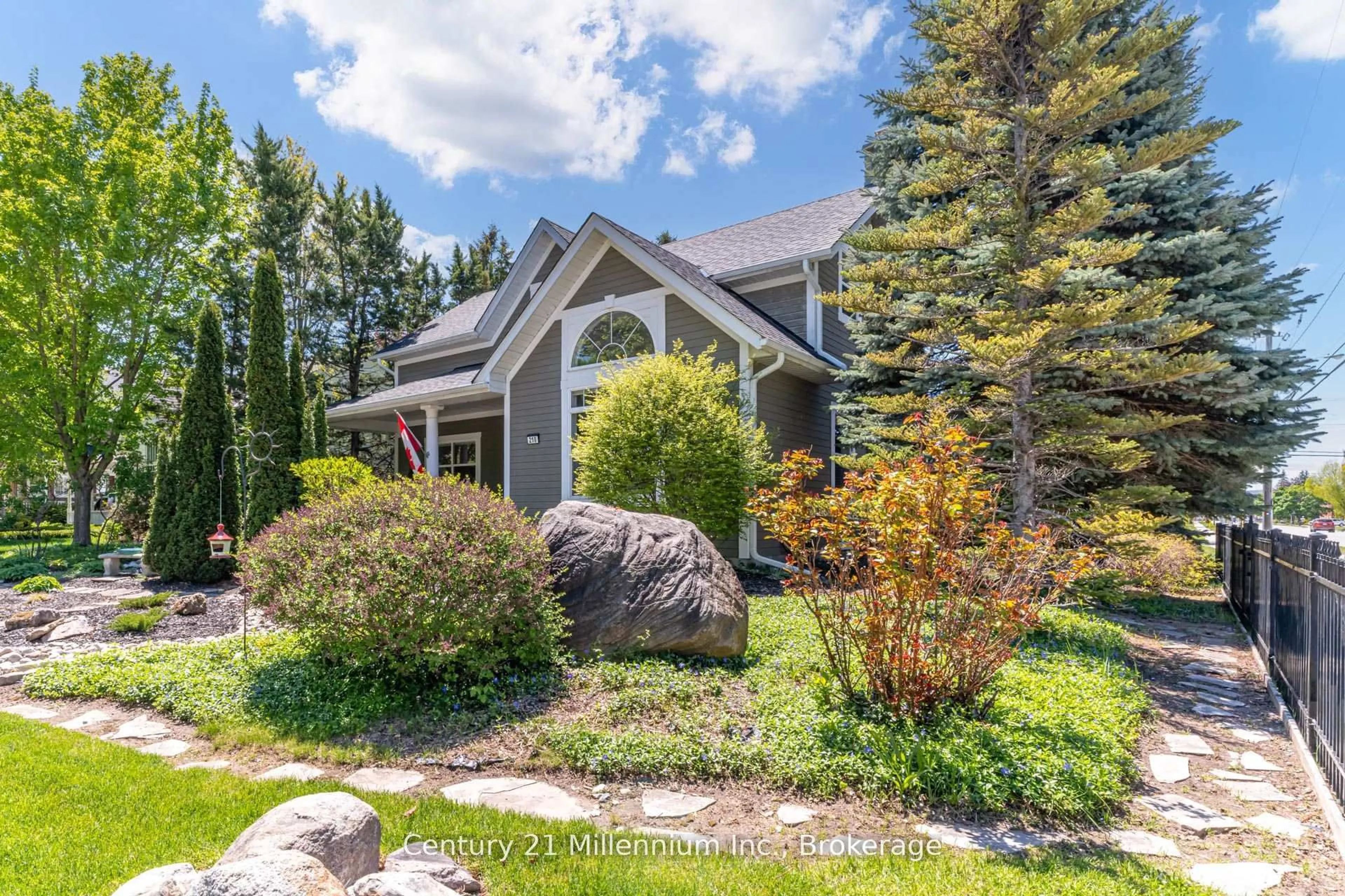 Unknown for 210 Minnesota St, Collingwood Ontario L9Y 3S5