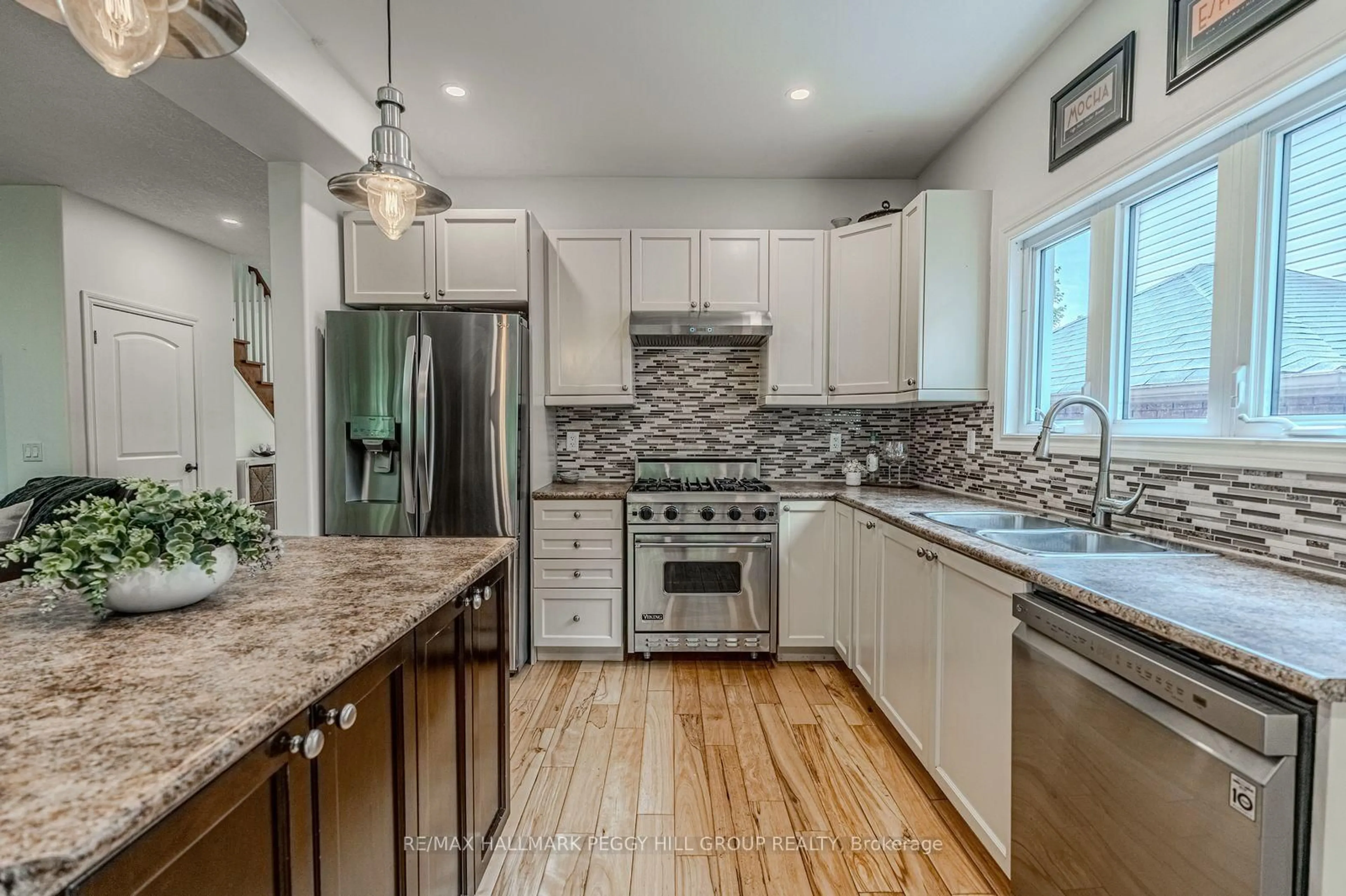 Contemporary kitchen, ceramic/tile floor for 11 Oakmont Ave, Oro-Medonte Ontario L0L 2L0