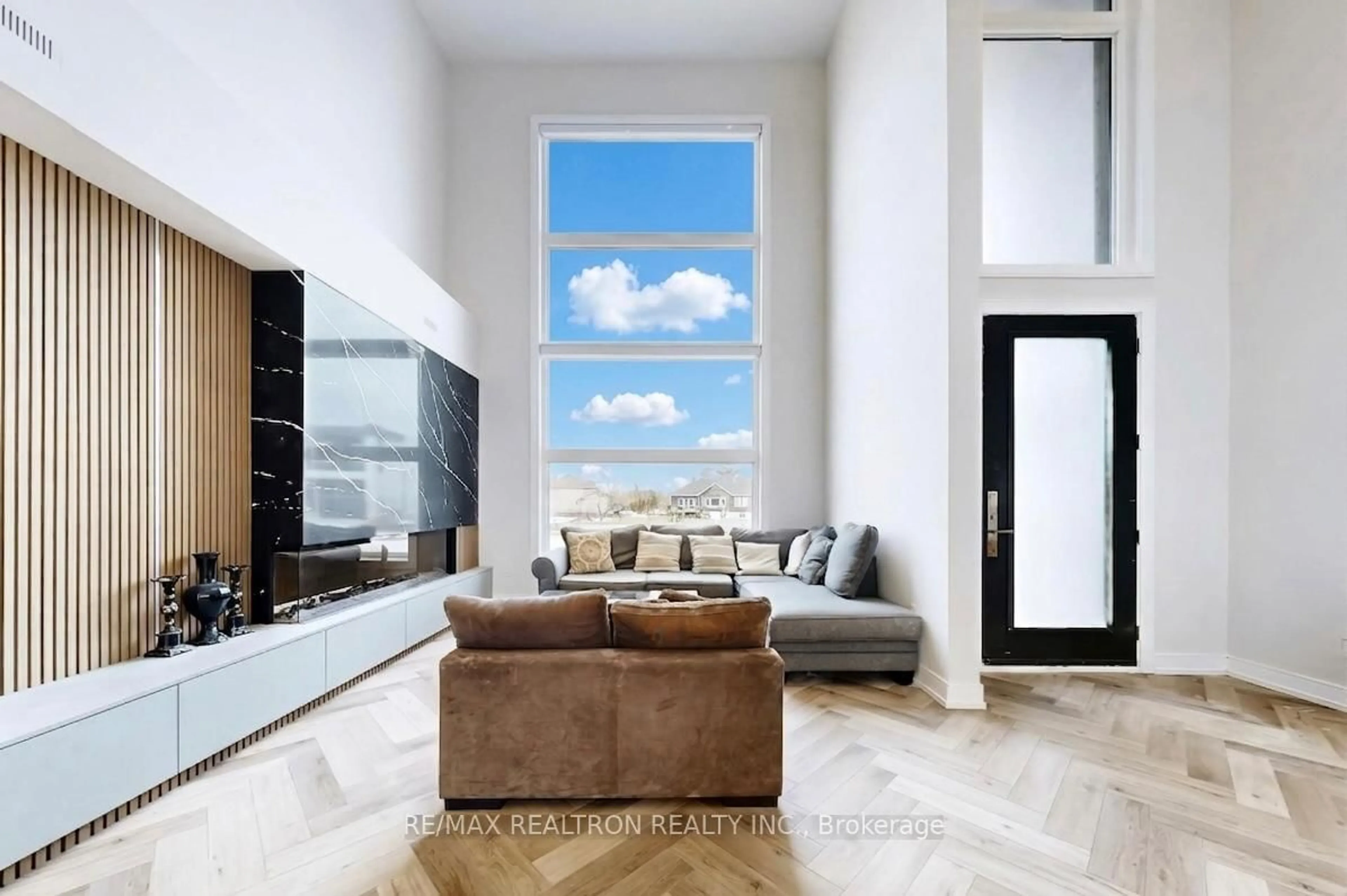 Unknown for 3714 Lakepoint Dr, Severn Ontario L3V 8M9