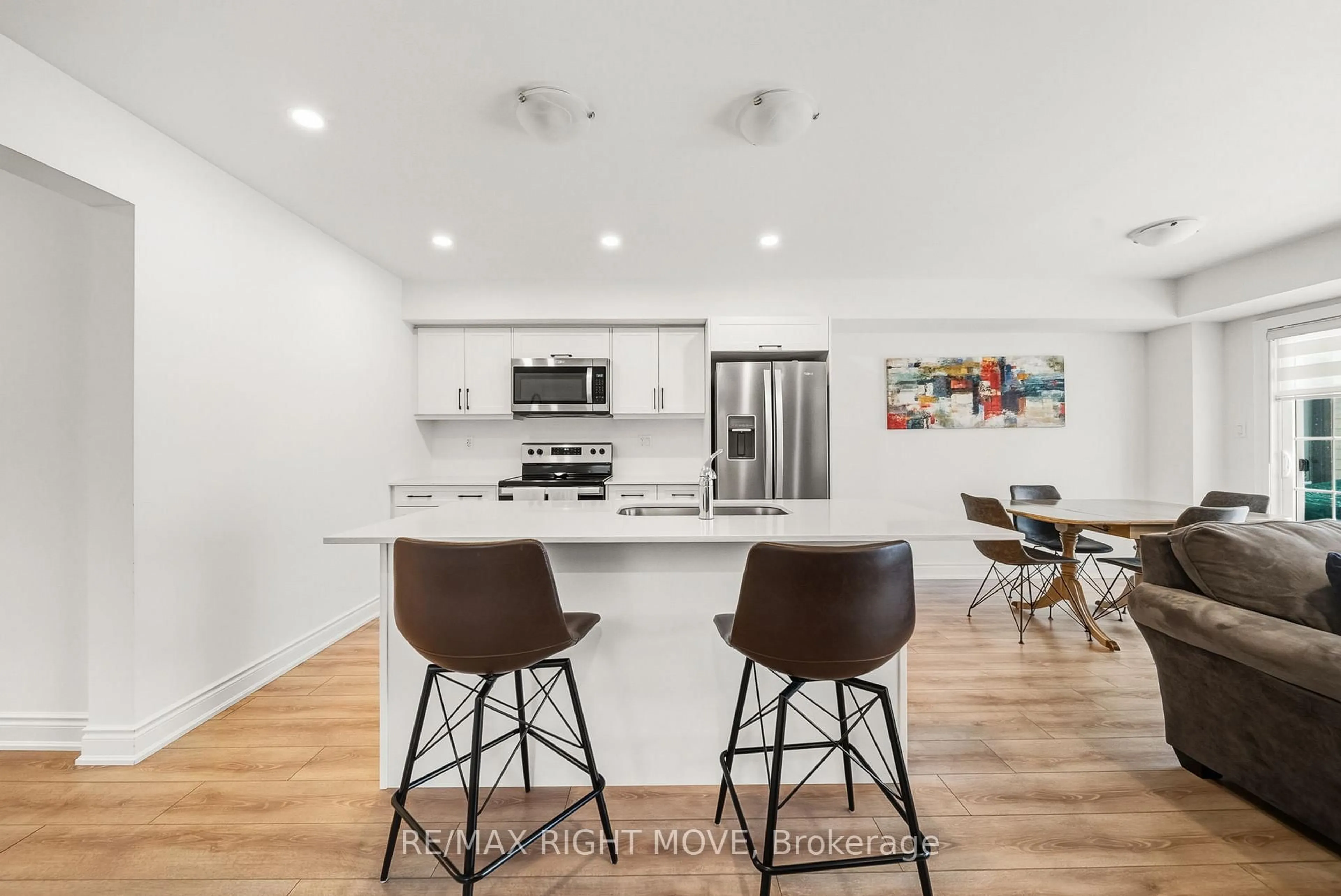 Open concept kitchen, unknown for 41 Pumpkin Corner Cres #Unit 2, Barrie Ontario L9J 0T7