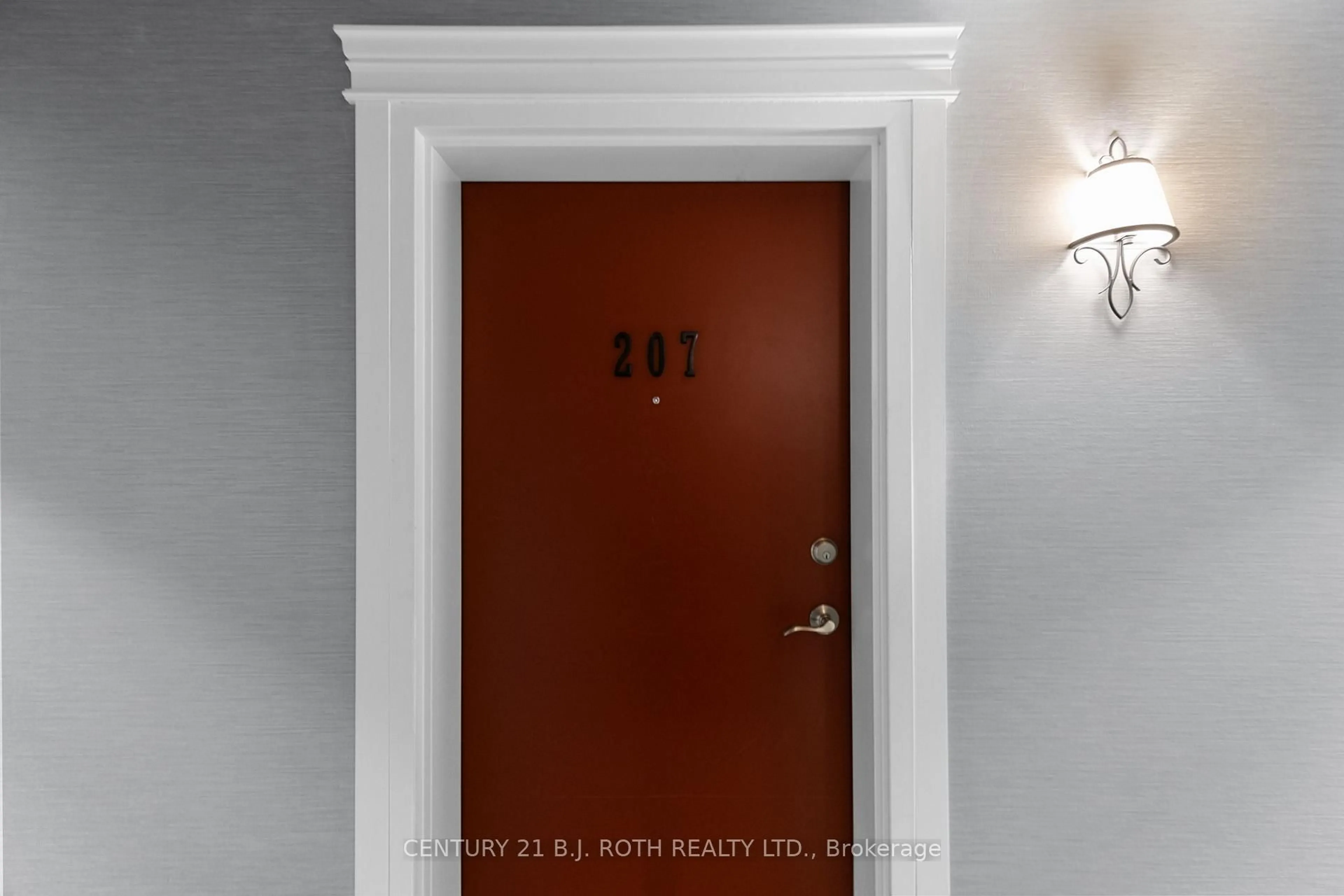 Indoor entryway for 5 Greenwich St #207, Barrie Ontario L4N 7Y8