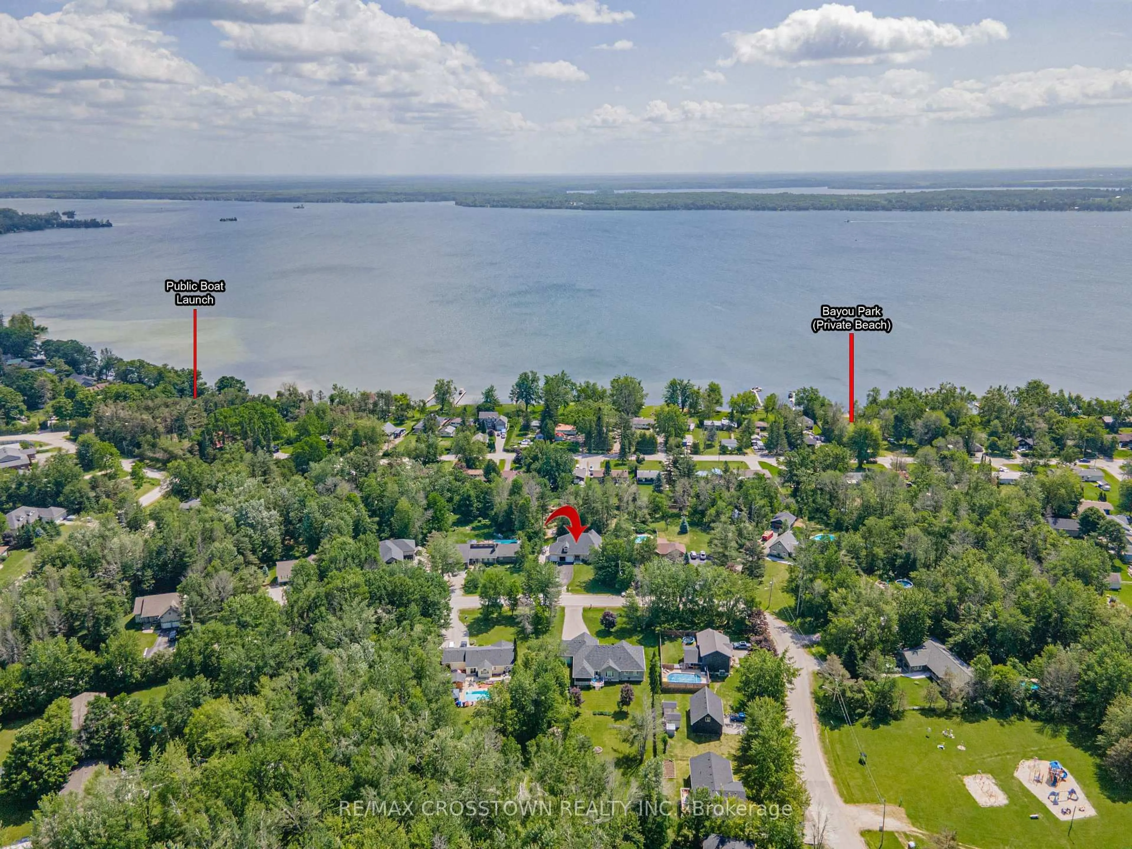 A pic from outside/outdoor area/front of a property/back of a property/a pic from drone, water/lake/river/ocean view for 3545 Timberline Ave, Severn Ontario L3V 0V8
