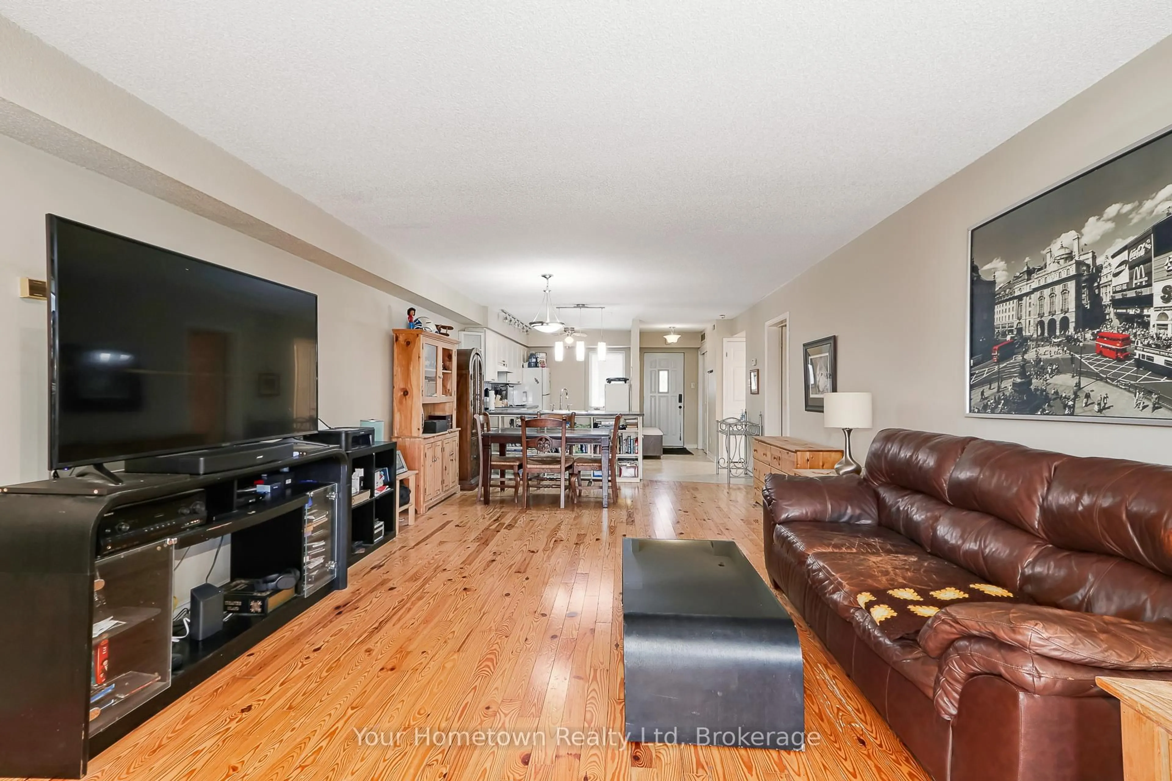 Living room with furniture, unknown for 10 Mulligan Lane #9, Wasaga Beach Ontario L9Z 1C4