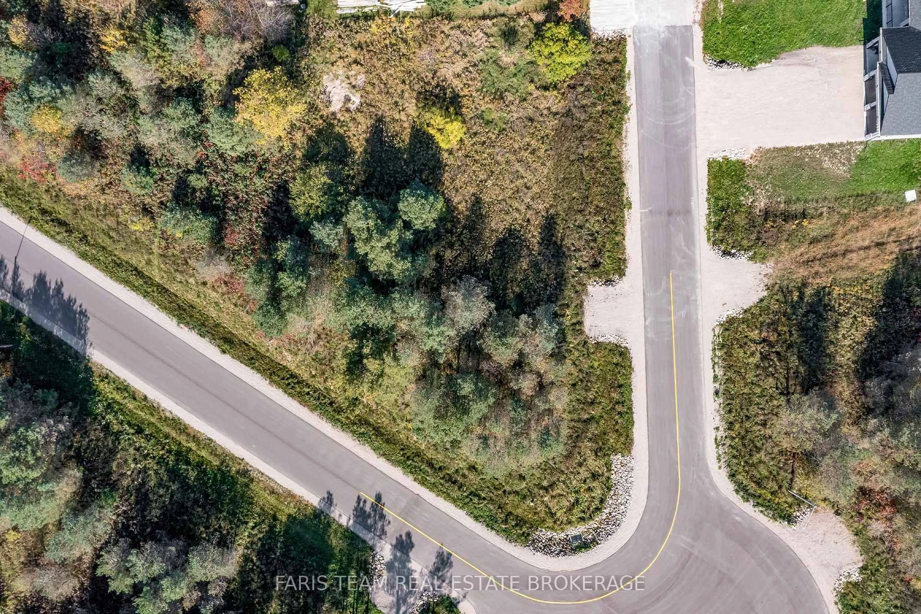 A pic from outside/outdoor area/front of a property/back of a property/a pic from drone, forest/trees view for Lot 44 Rue Eric, Tiny Ontario L9M 0H1