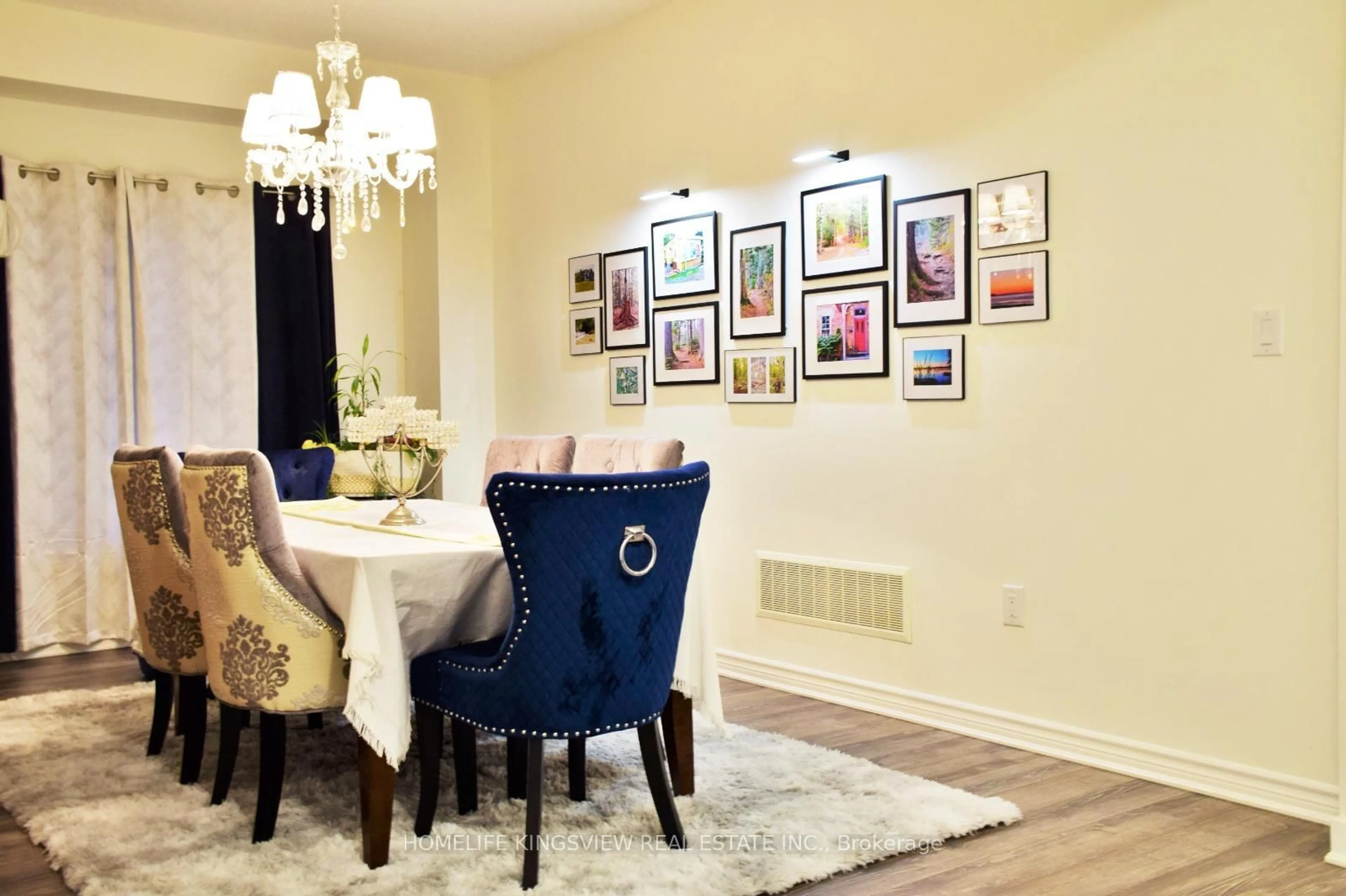 Dining room, wood/laminate floor for 30 Sandhill Crane Dr, Wasaga Beach Ontario L9Z 0J6