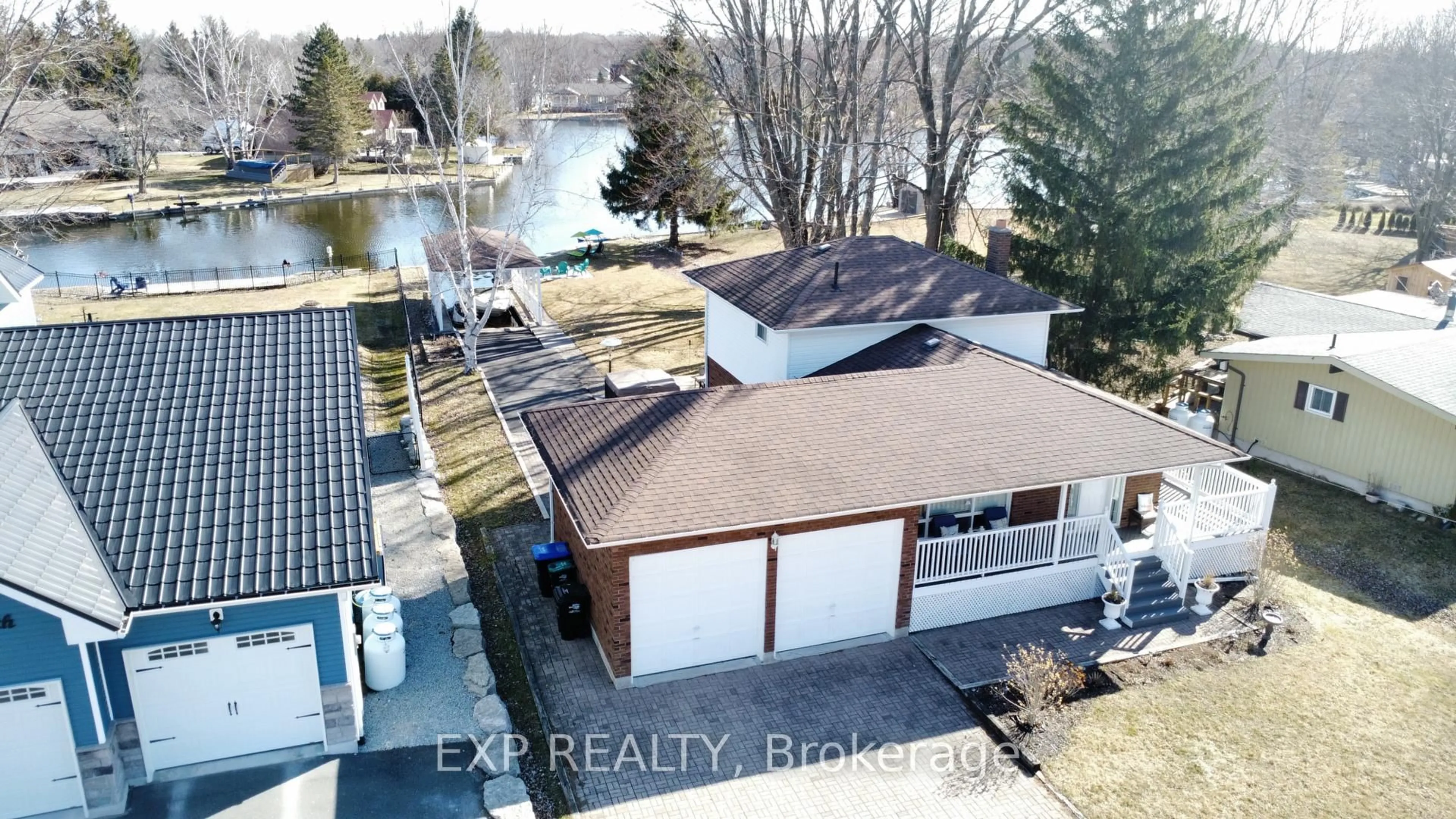 A pic from outside/outdoor area/front of a property/back of a property/a pic from drone, water/lake/river/ocean view for 25 Turtle Path, Ramara Ontario L0K 1B0