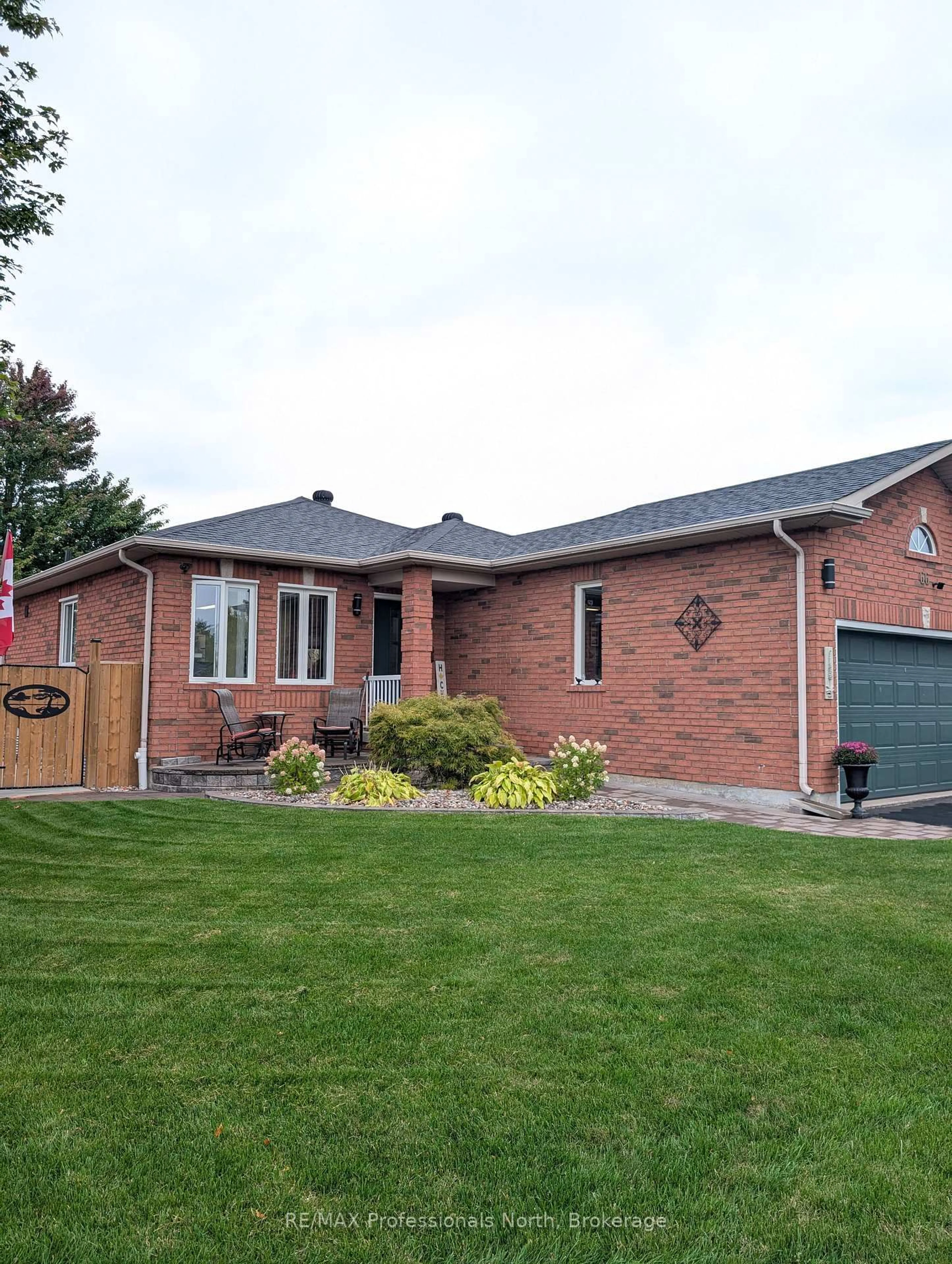 Home with brick exterior material, street for 66 Coleman Dr, Barrie Ontario L4N 0N9