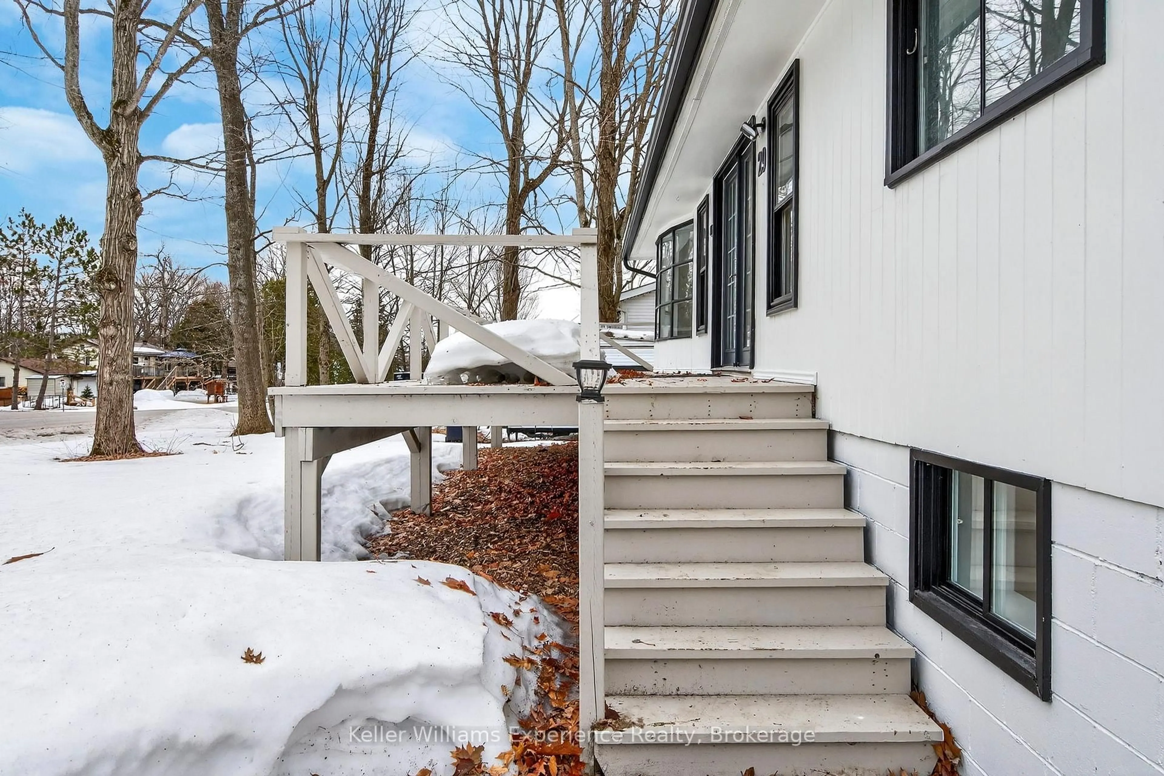 Unknown for 29 Nida Dr, Tiny Ontario L9M 0B3