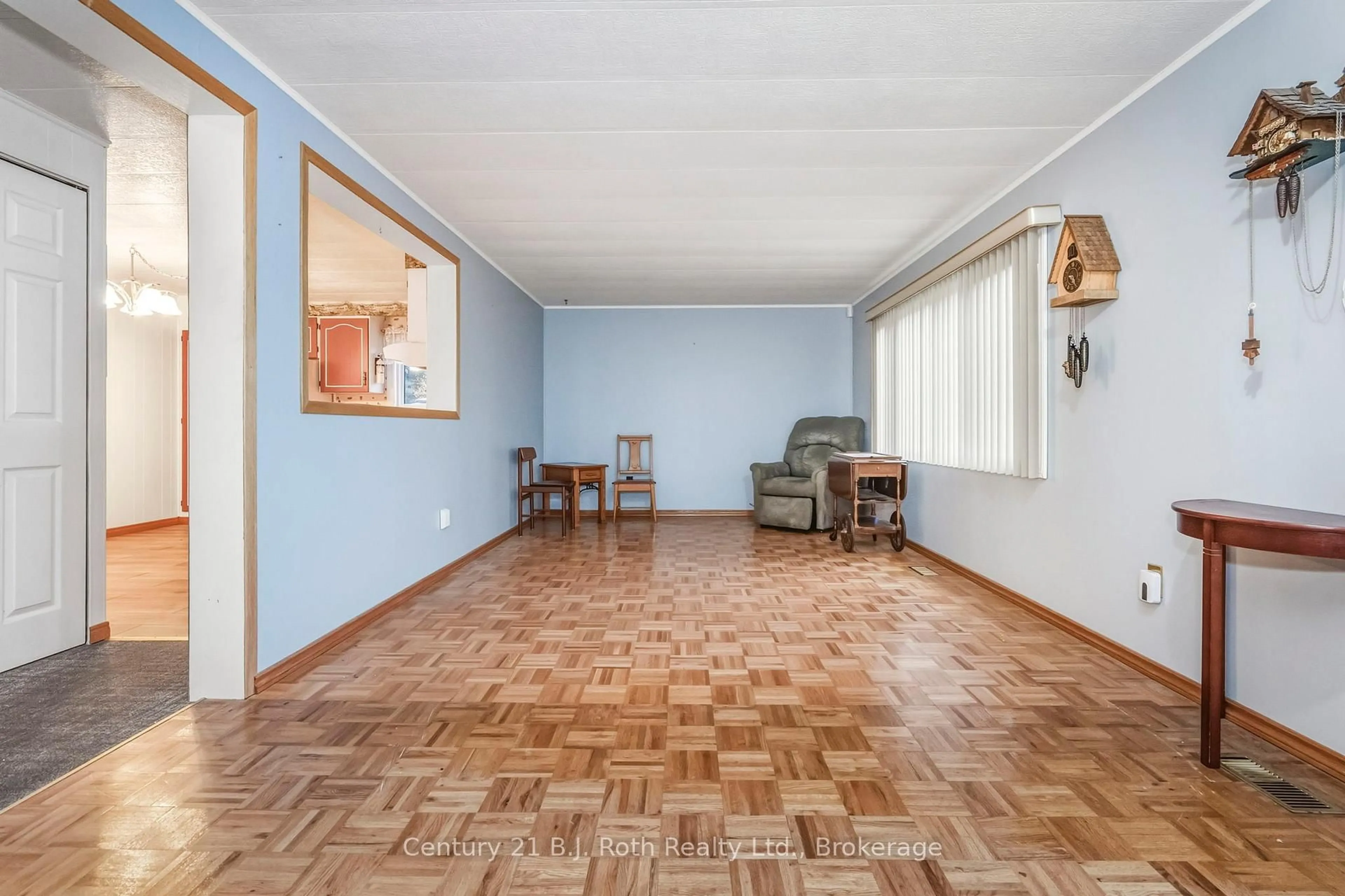 A pic of a room for 5263 Elliott Sdrd #36, Tay Ontario L4R 4K3