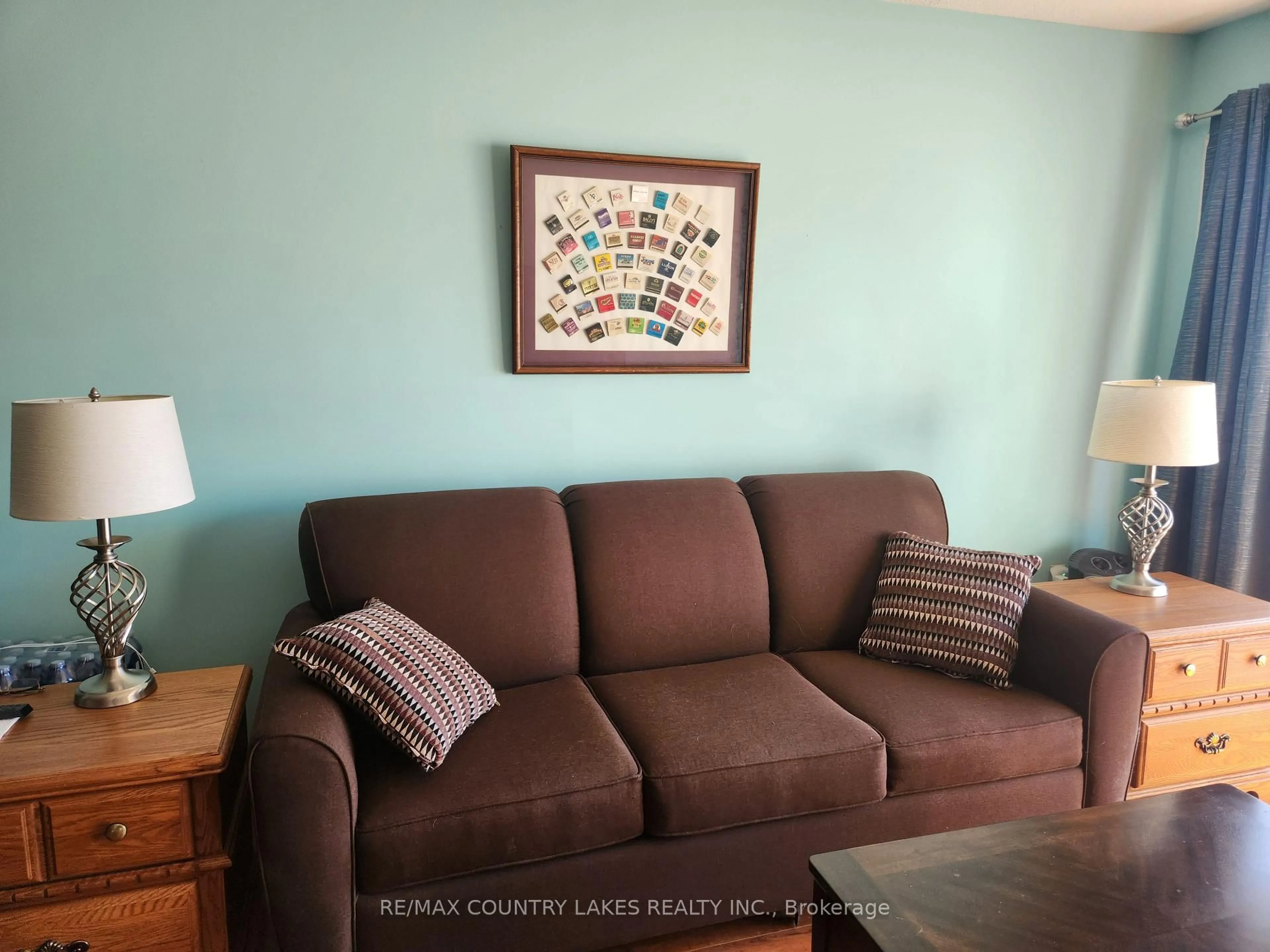 Living room with furniture, unknown for 4 Paradise BLVD Blvd #3, Ramara Ontario L0K 1B0