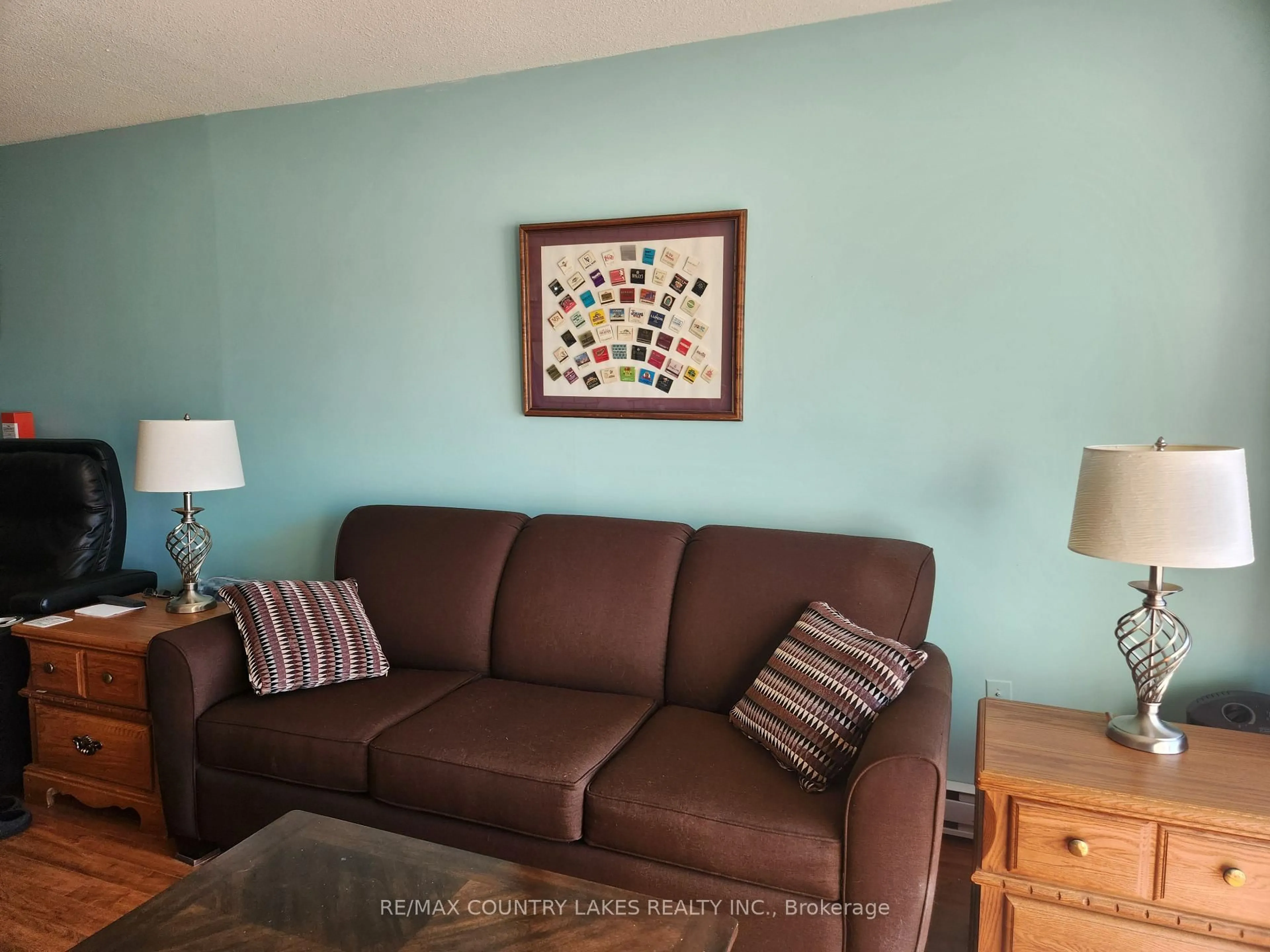 Living room with furniture, unknown for 4 Paradise BLVD Blvd #3, Ramara Ontario L0K 1B0