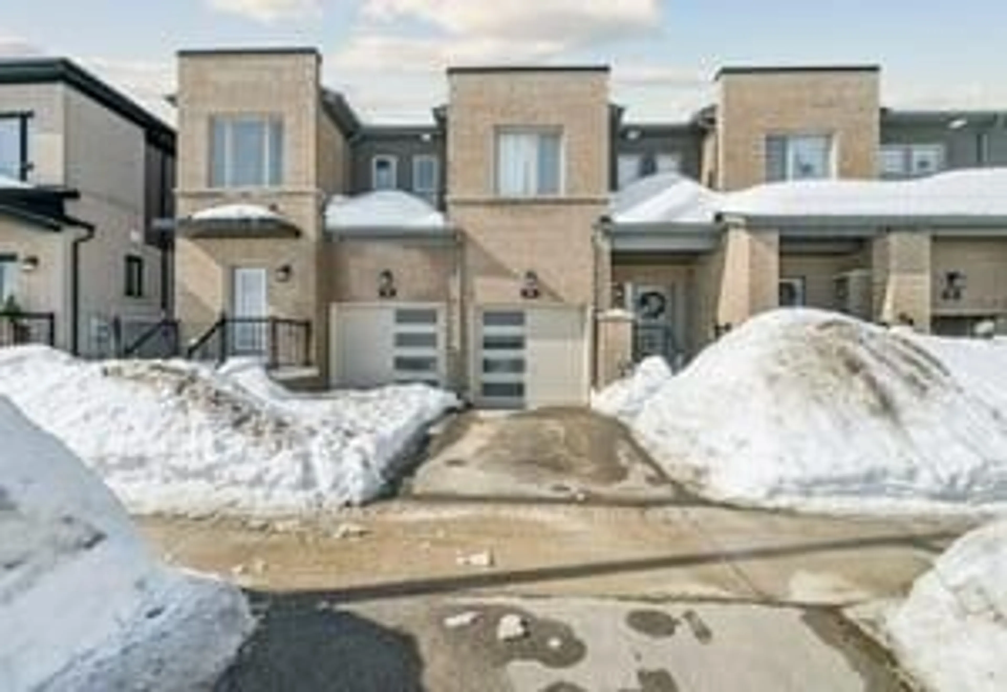 Unknown for 39 Turnberry Lane, Barrie Ontario L9J 0M8