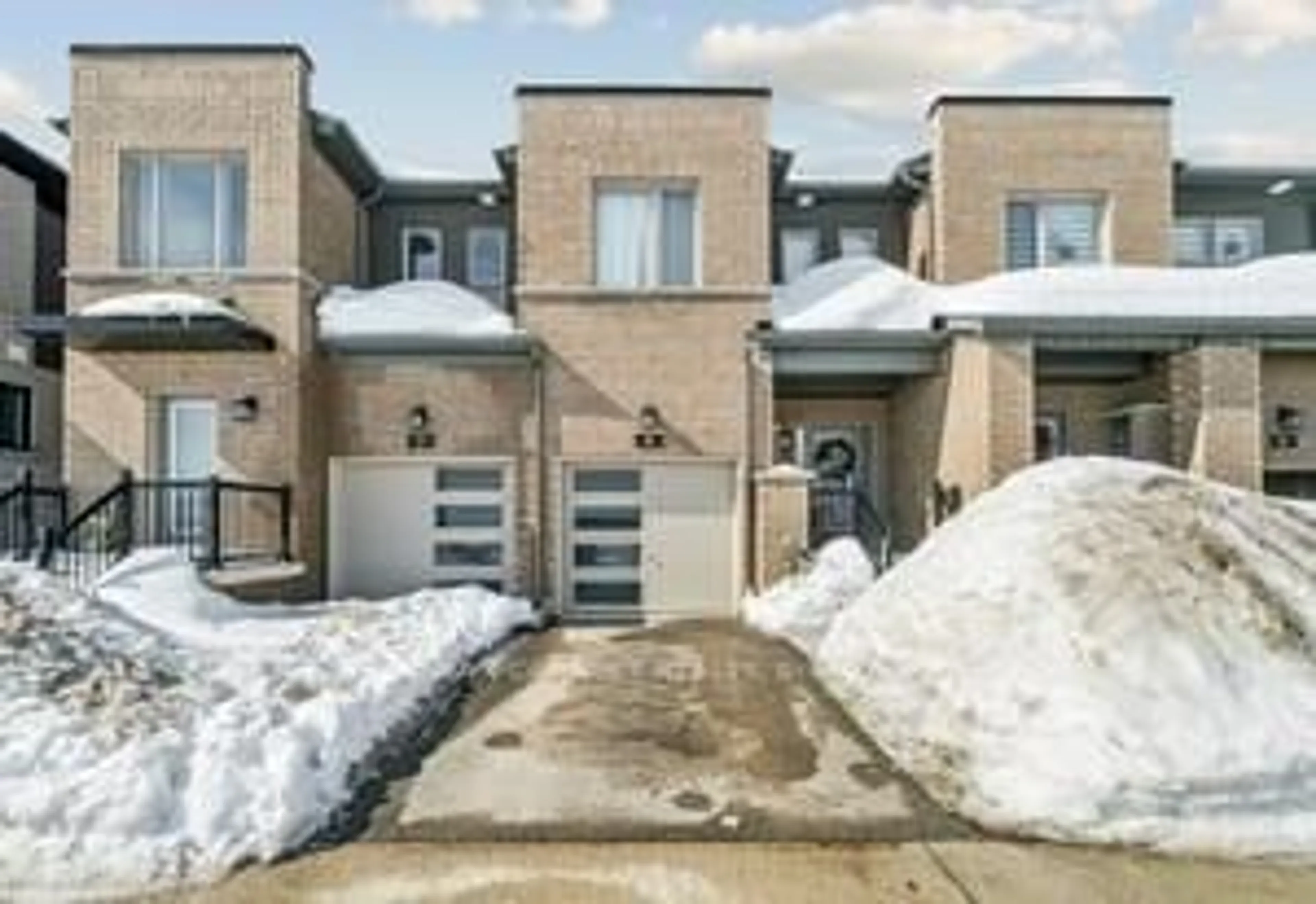 Unknown for 39 Turnberry Lane, Barrie Ontario L9J 0M8