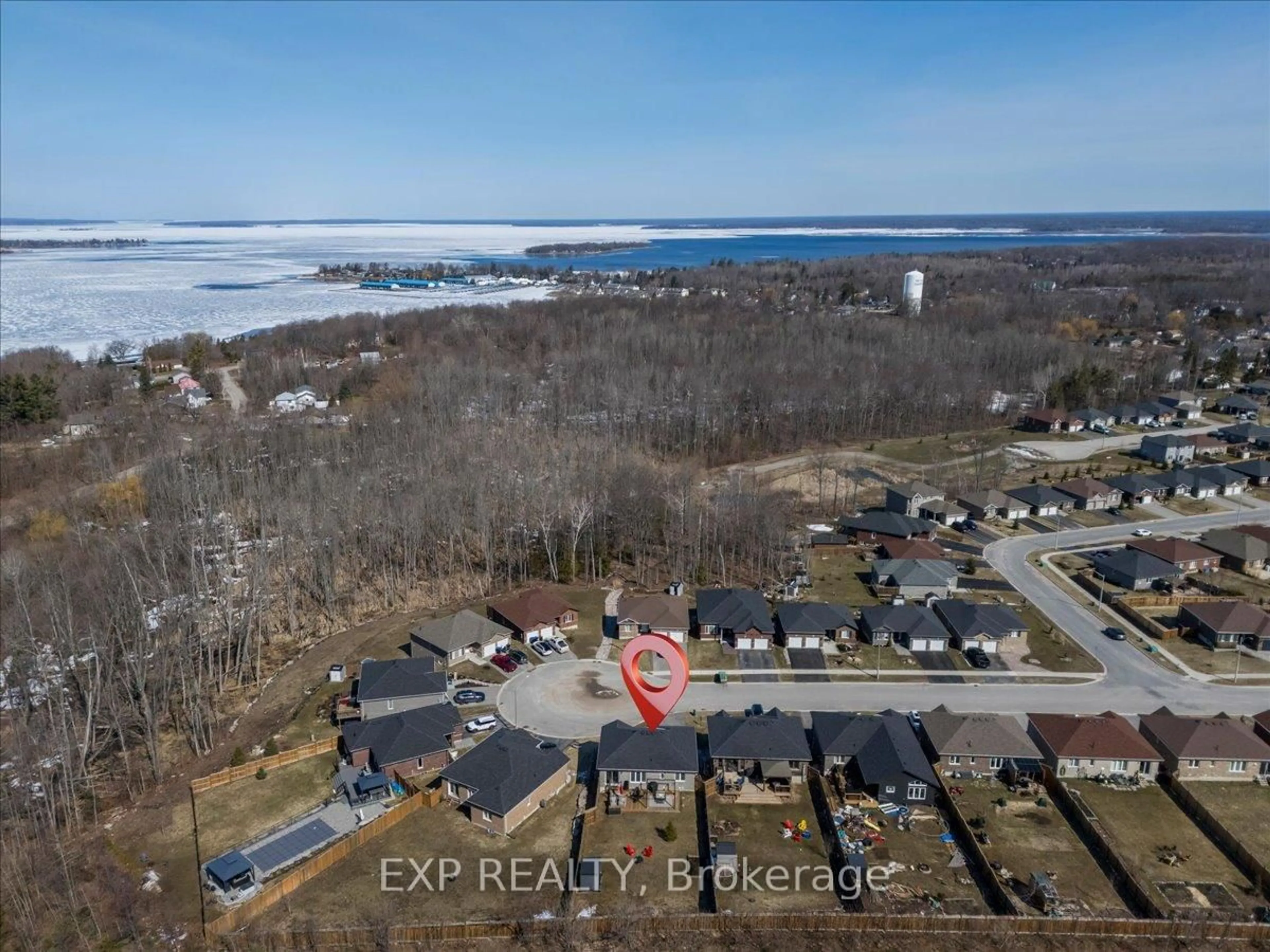 A pic from outside/outdoor area/front of a property/back of a property/a pic from drone, water/lake/river/ocean view for 51 Hunter Ave, Tay Ontario L0K 2A0