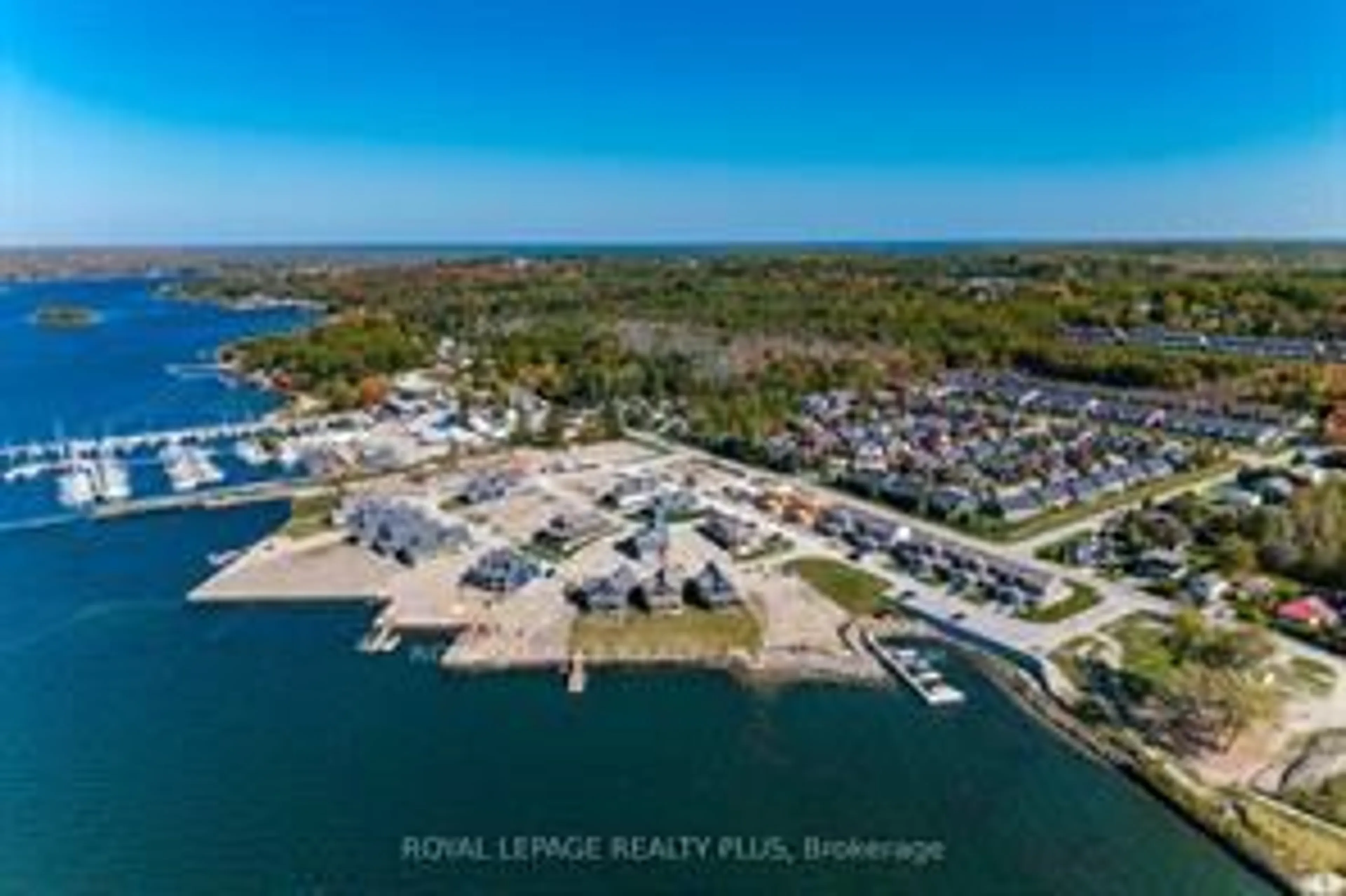 A pic from outside/outdoor area/front of a property/back of a property/a pic from drone, water/lake/river/ocean view for 10 Magazine St, Penetanguishene Ontario L9M 0W6