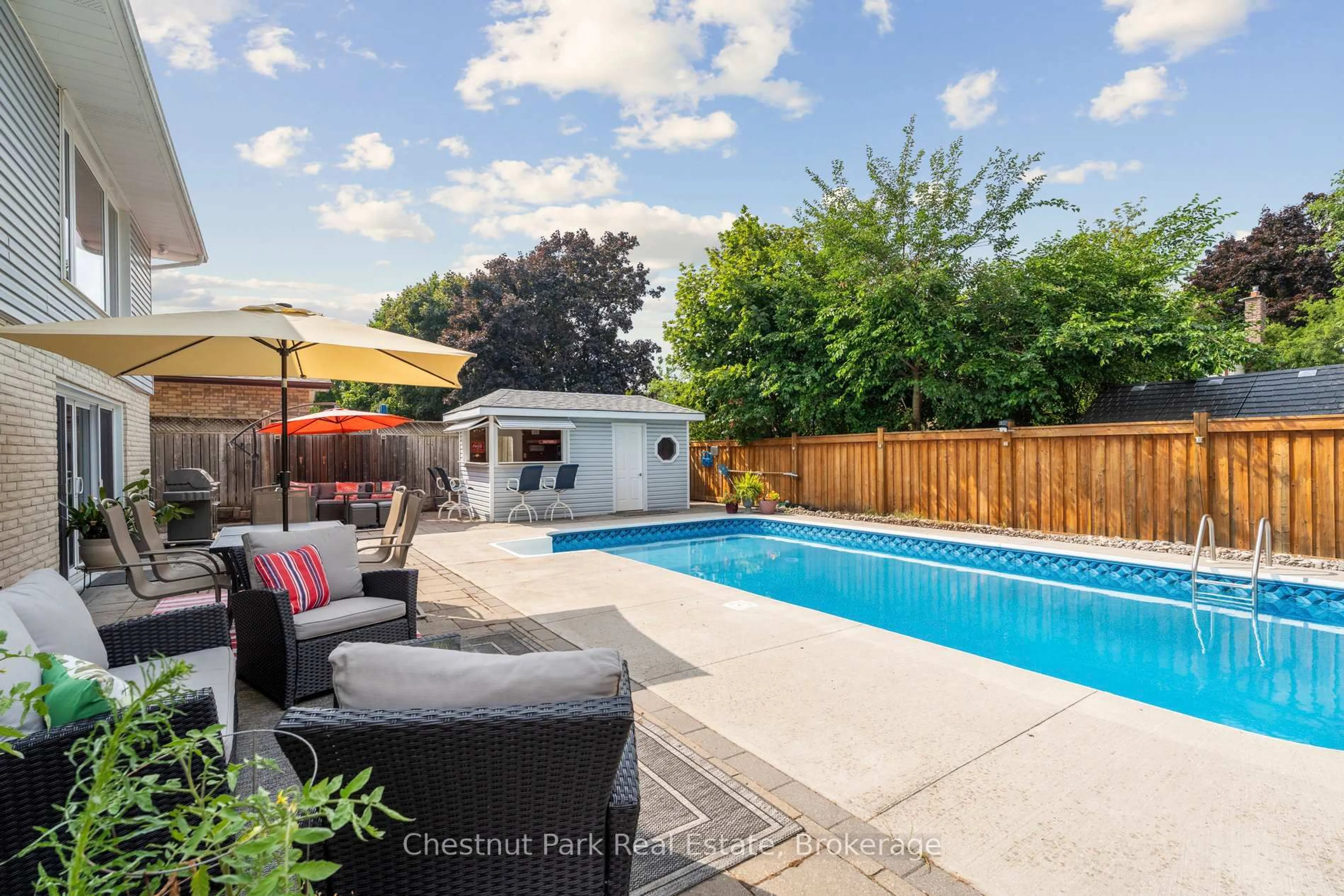 Pool for 16 Davies Cres, Barrie Ontario L4M 2M3
