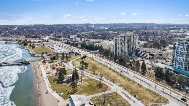 75 Ellen St #1004, Barrie 2