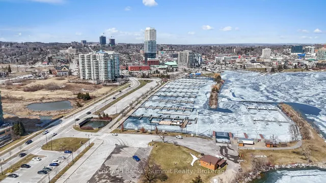 75 Ellen St #1004, Barrie 3