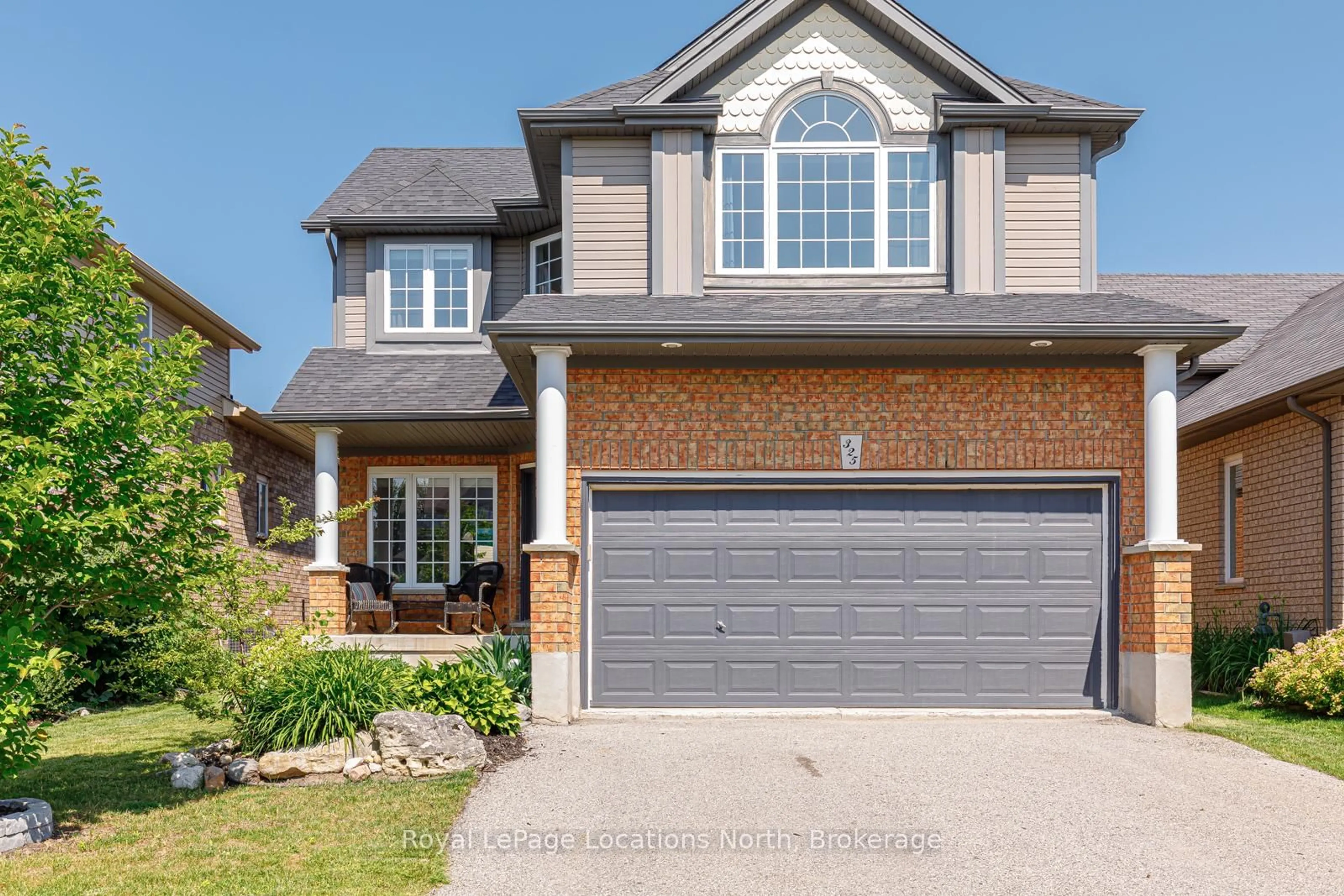 Home with brick exterior material, street for 325 Holden St, Collingwood Ontario L9Y 0E3