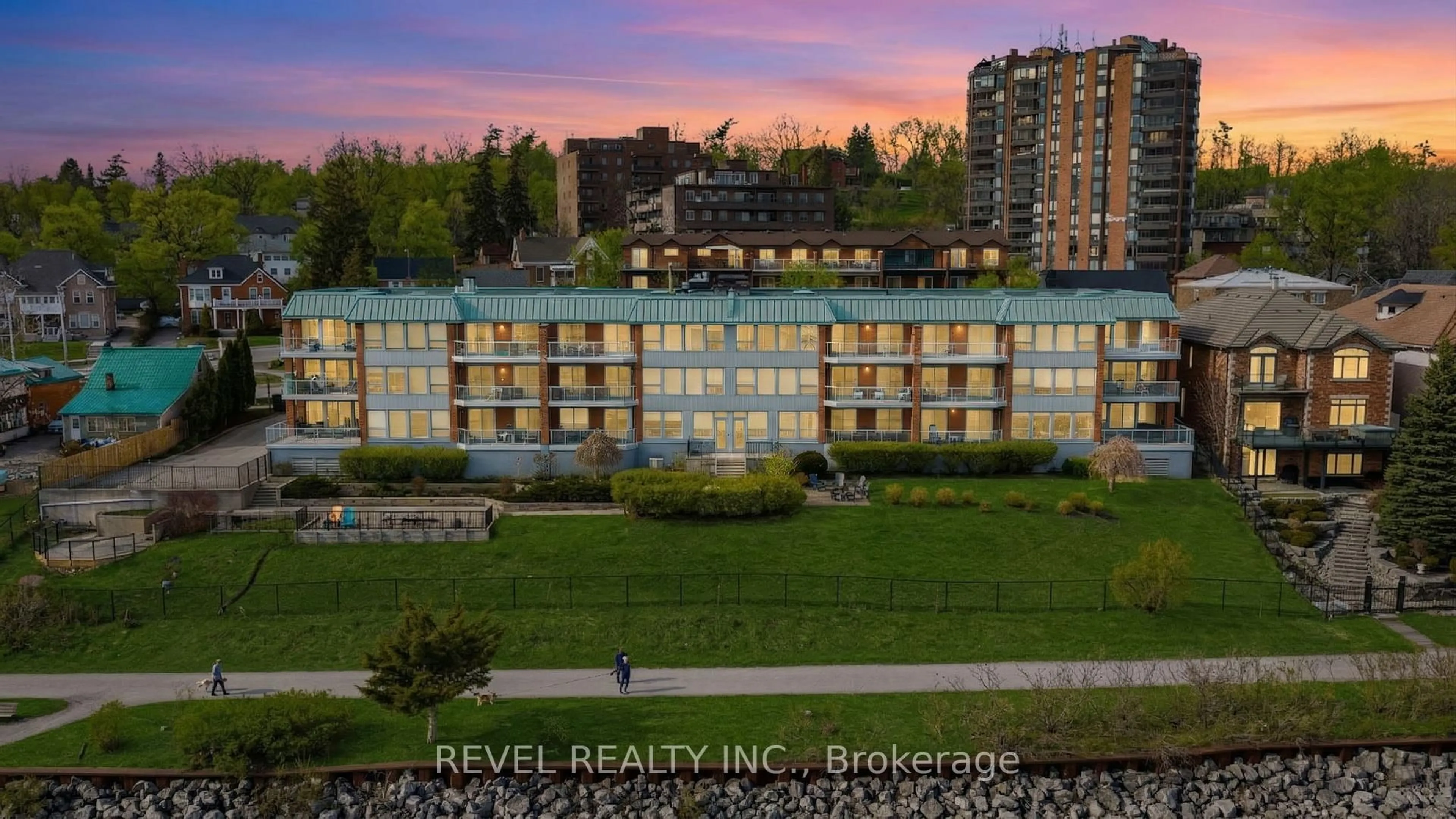 A pic from outside/outdoor area/front of a property/back of a property/a pic from drone, water/lake/river/ocean view for 21 Kempenfelt Dr #304, Barrie Ontario L4M 1B8