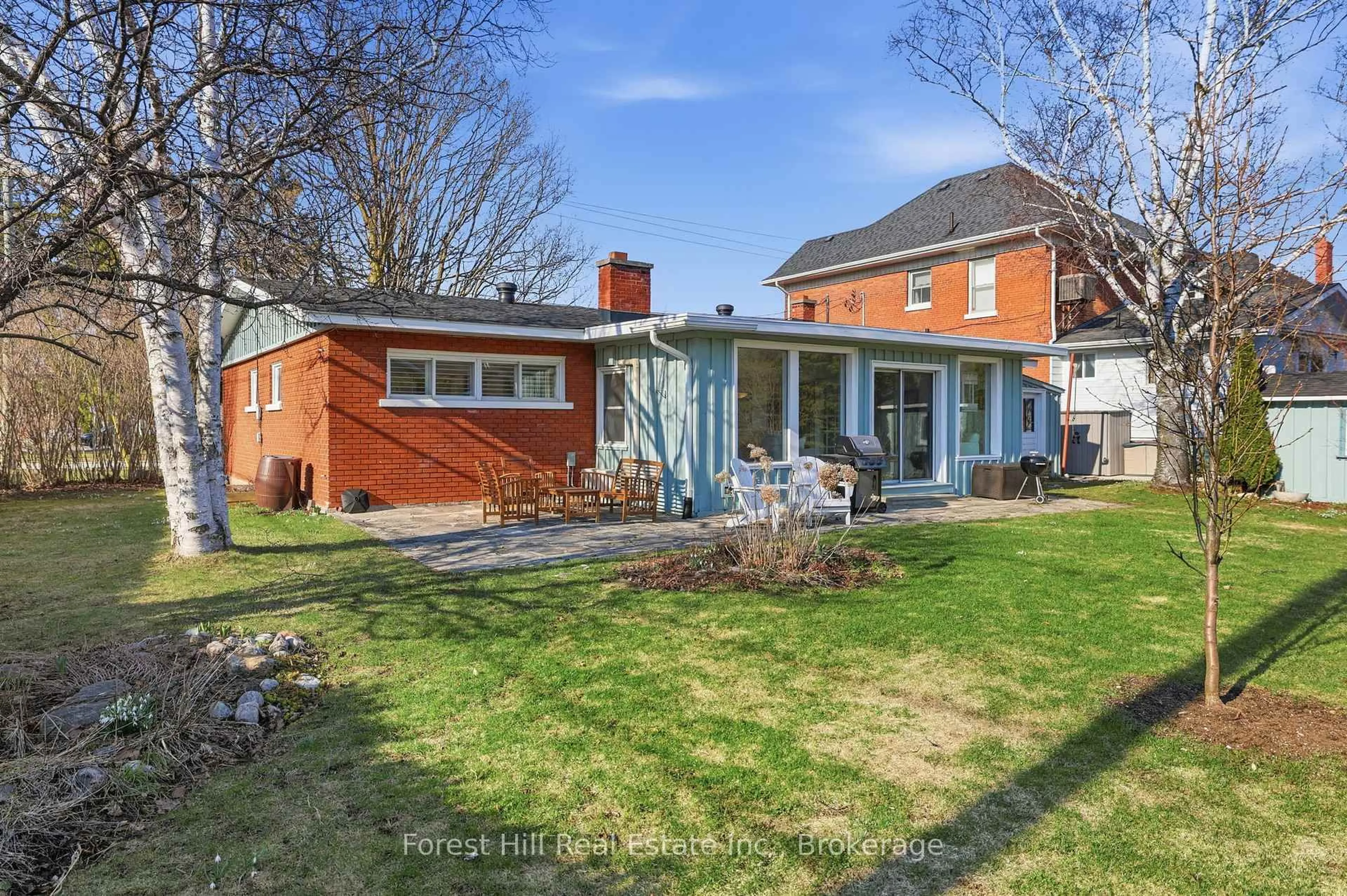 Unknown for 200 Second St, Collingwood Ontario L9Y 1G1