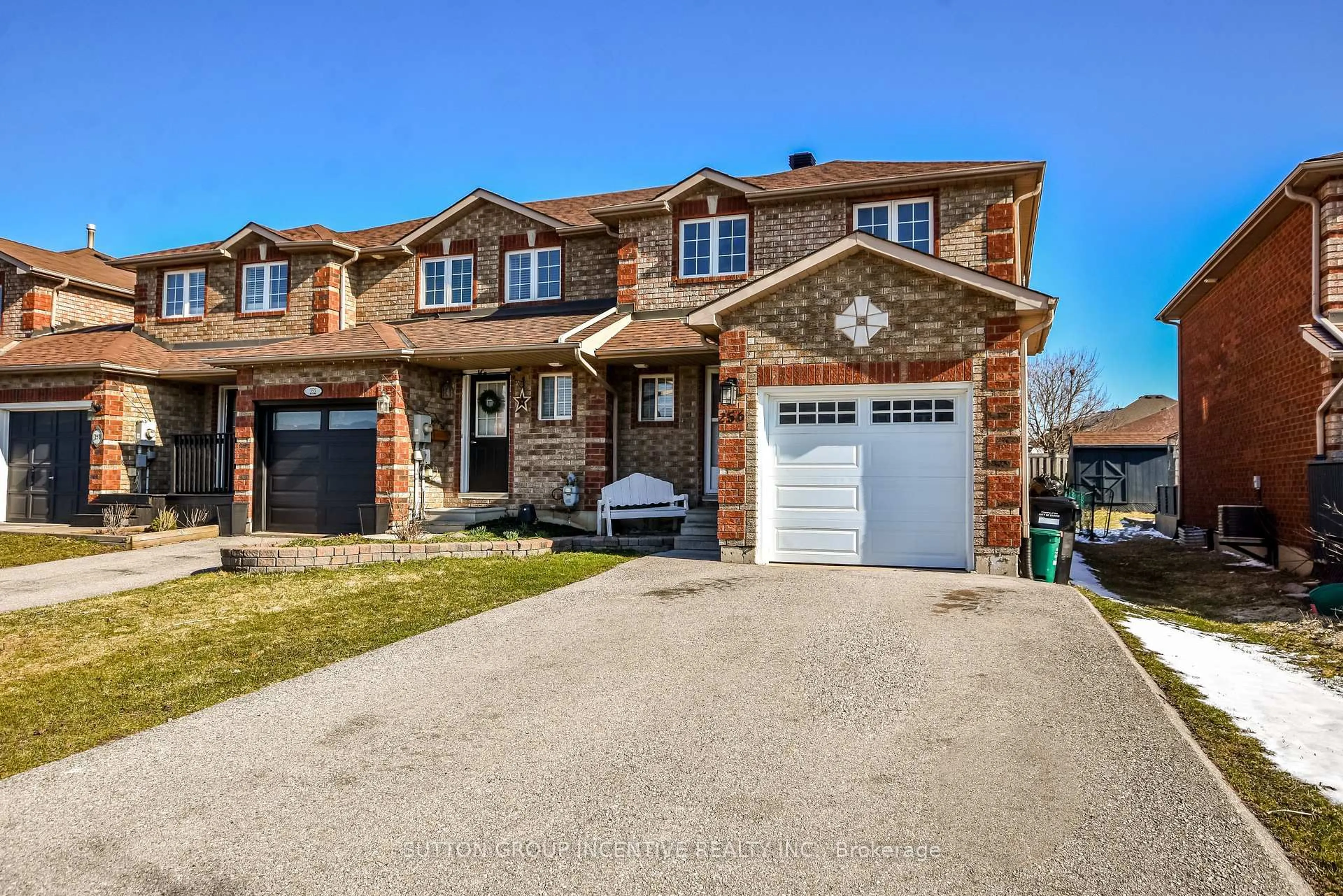 Home with brick exterior material, street for 256 Dunsmore Lane, Barrie Ontario L4M 7A7