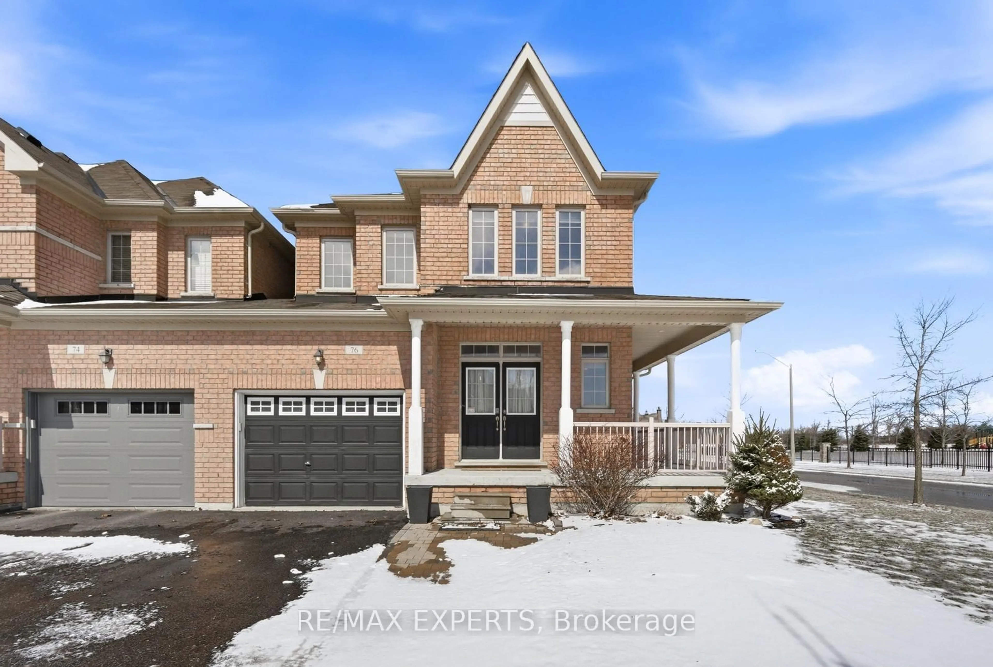Home with brick exterior material, street for 76 Forsyth Cres, Barrie Ontario L4N 6R1