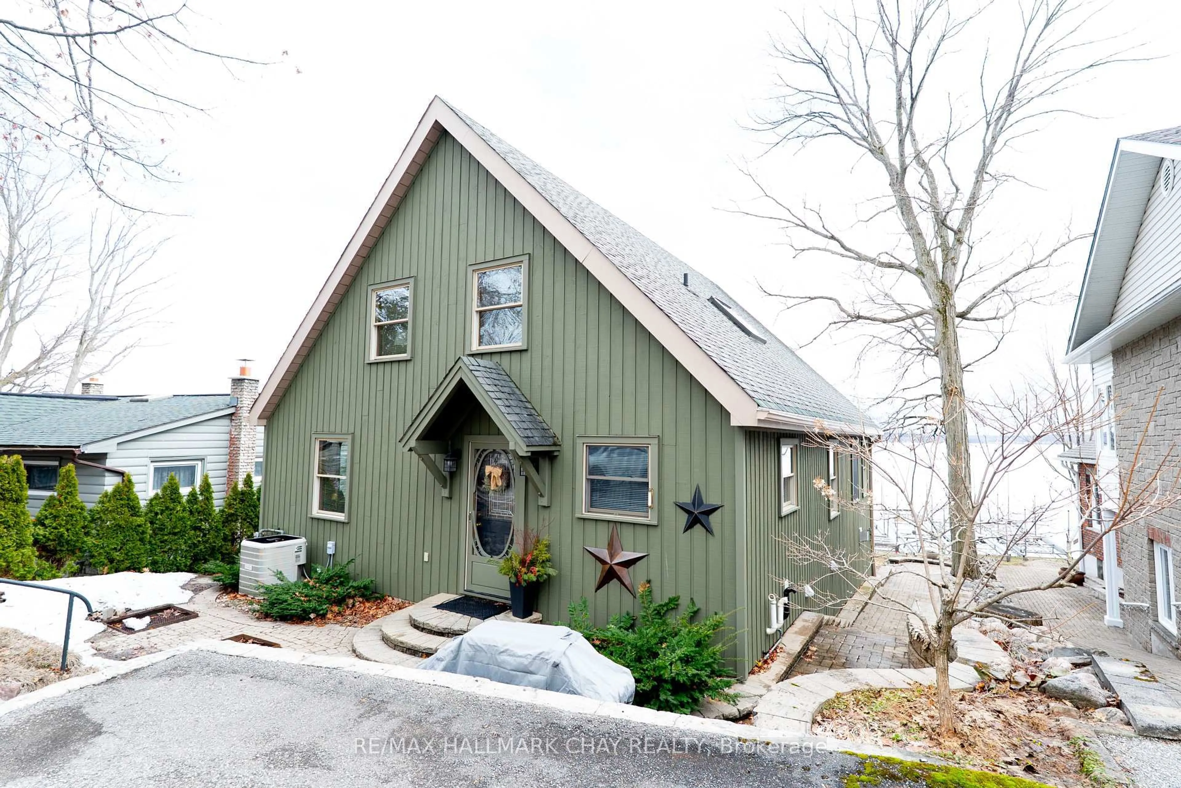 Unknown for 431 Mundys Bay Rd, Midland Ontario L4R 5H1