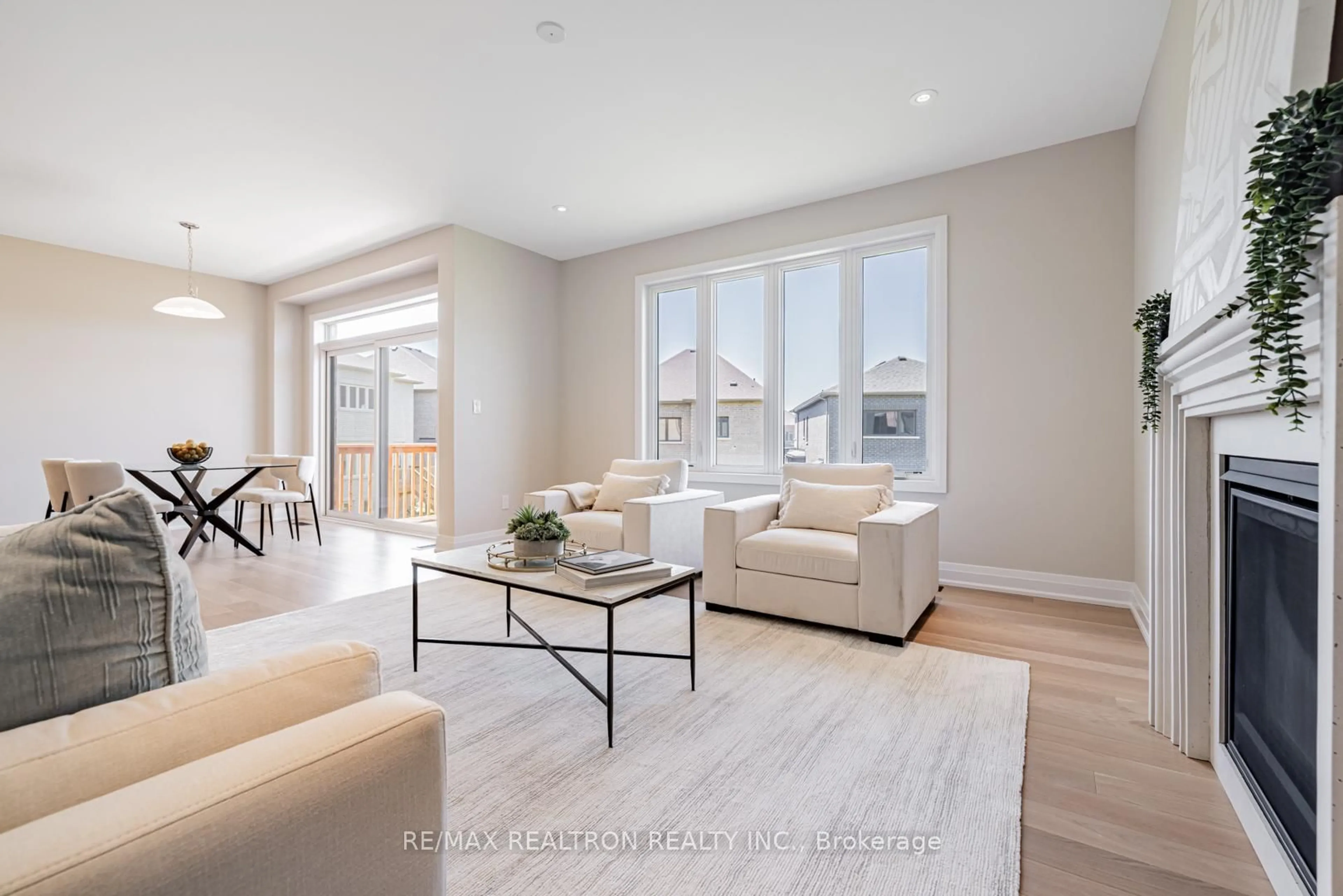 Living room with furniture, unknown for 113 CALYPSO Ave, Springwater Ontario L9X 2C9