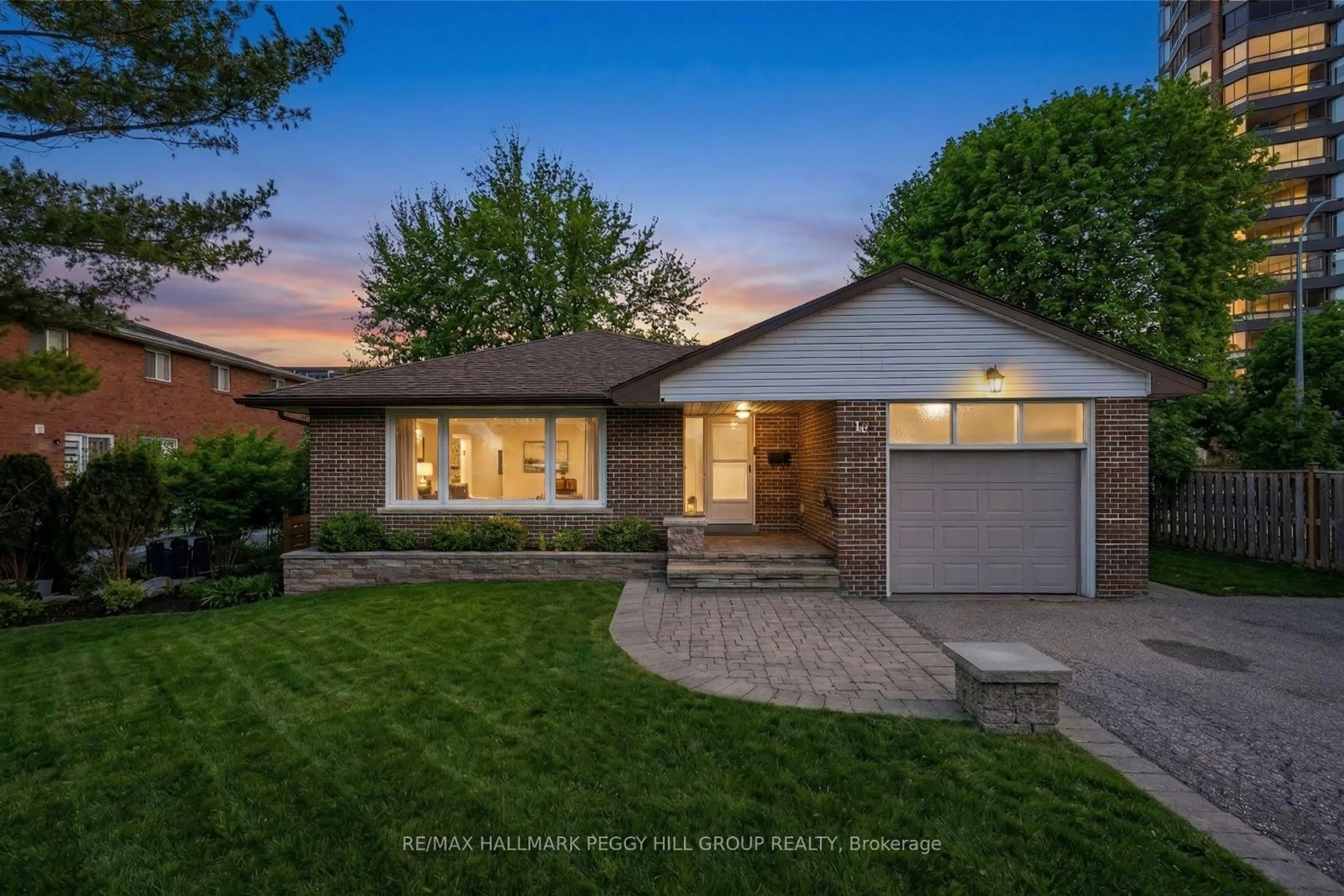 Home with brick exterior material, street for 10 Duckworth St, Barrie Ontario L4M 3V8