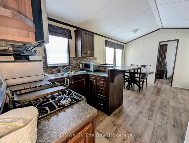 42 TEMAGAMI Tr, Wasaga Beach 4