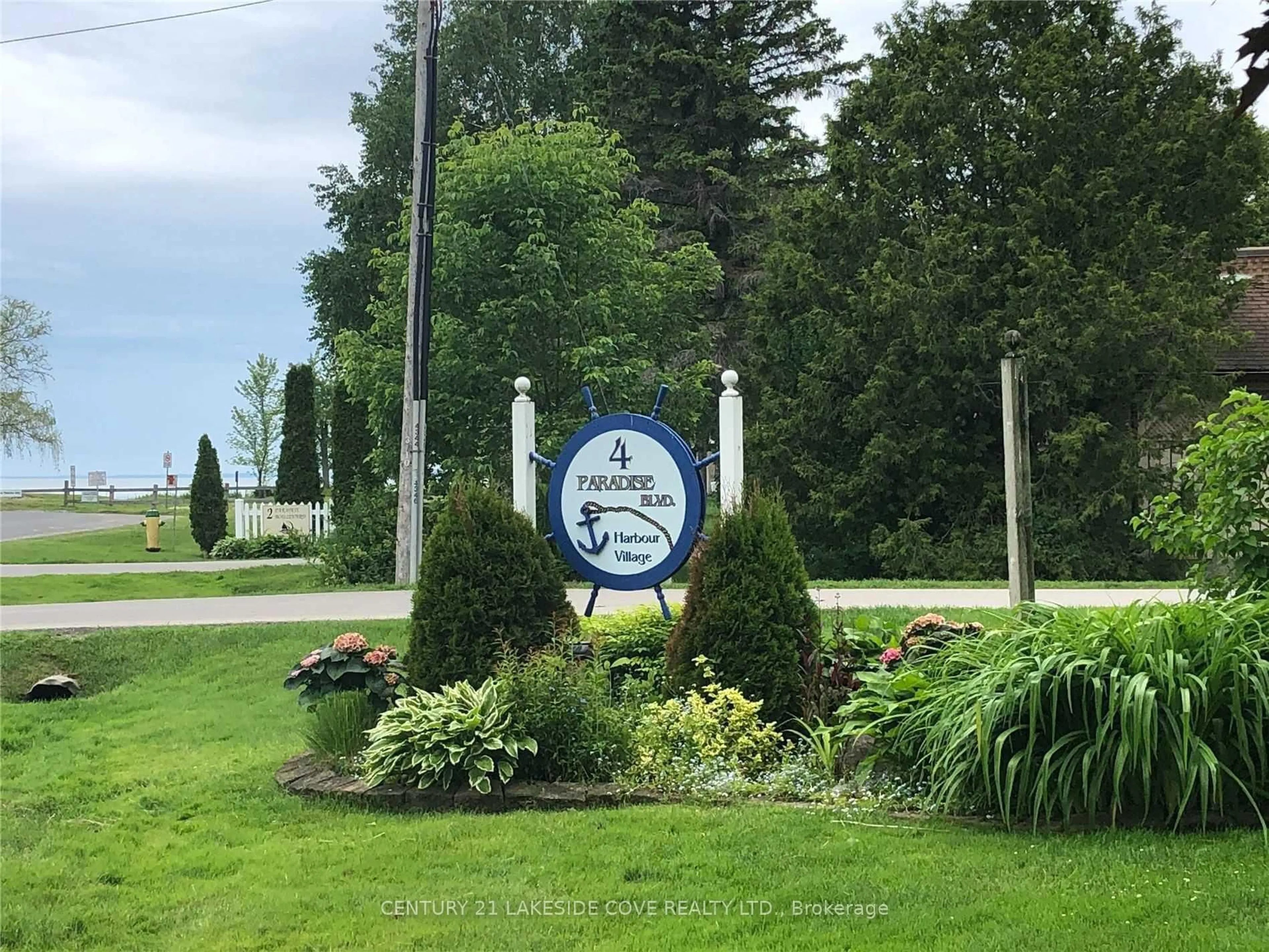 Unknown for 4 Paradise Blvd #Unit 4, Ramara Ontario L0K 1B0