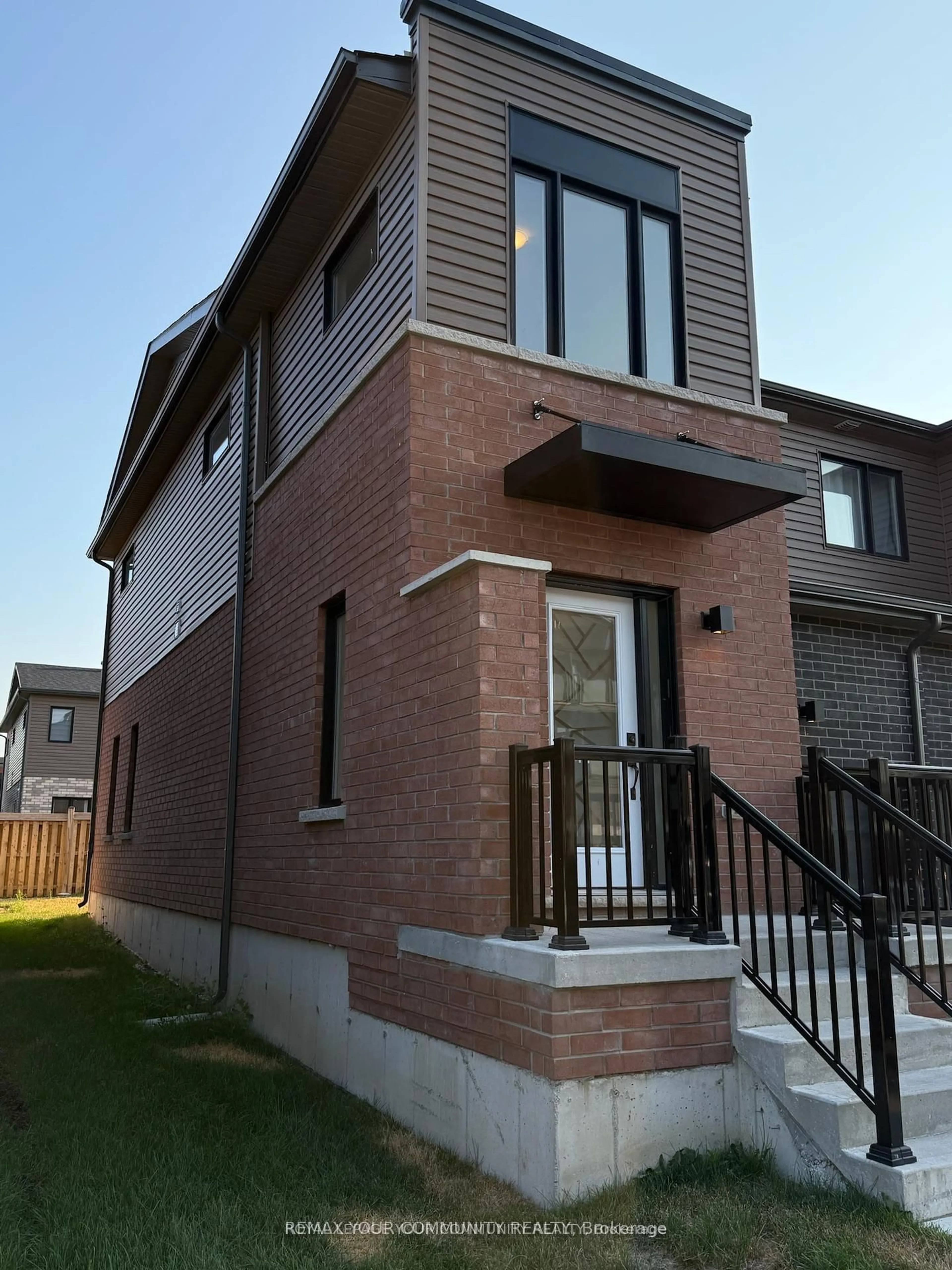 Home with brick exterior material, street for 141 Turnberry Lane, Barrie Ontario L9J 0M4