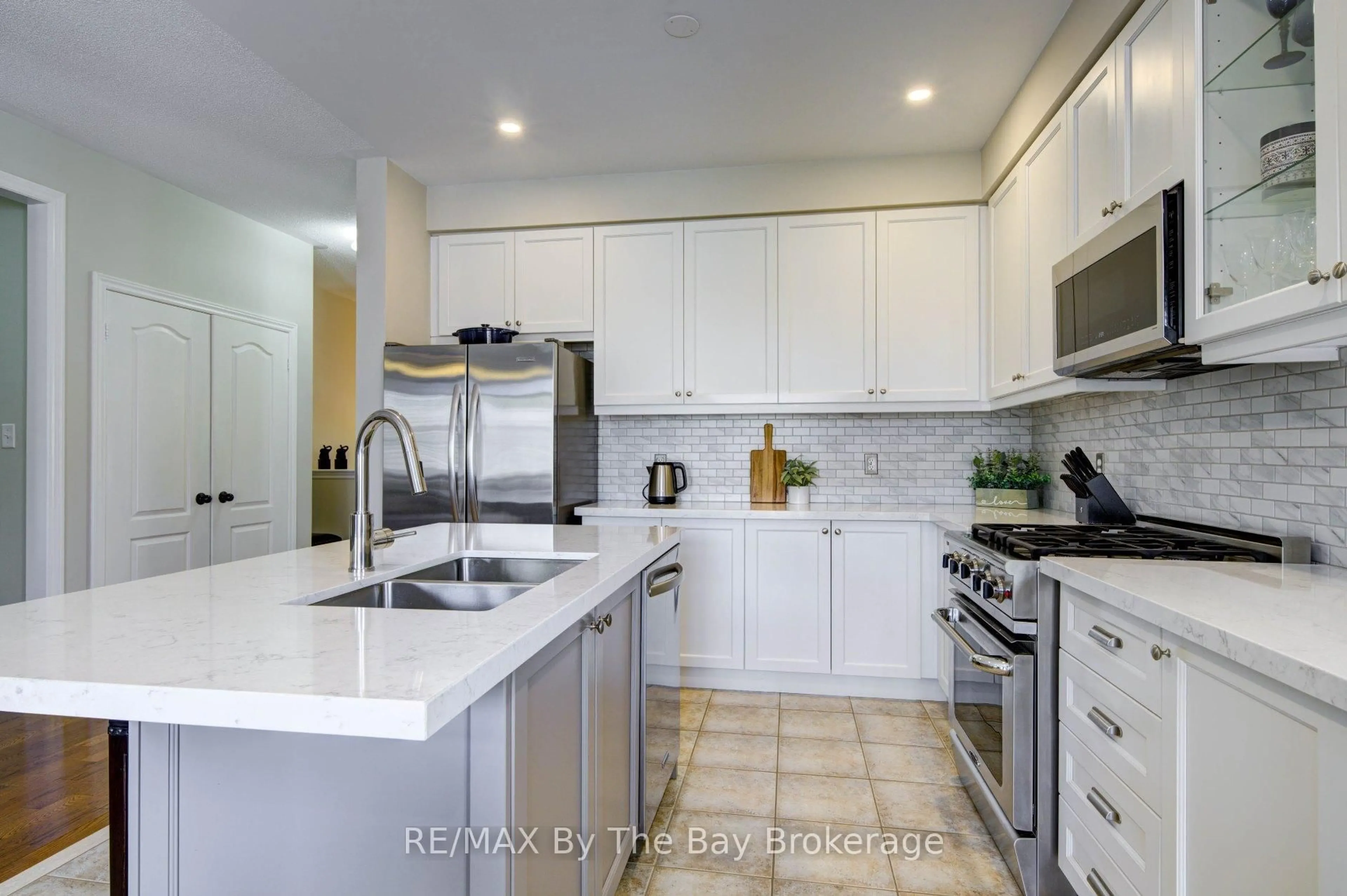 Unknown for 69 White Sands Way, Wasaga Beach Ontario L9Z 0E1