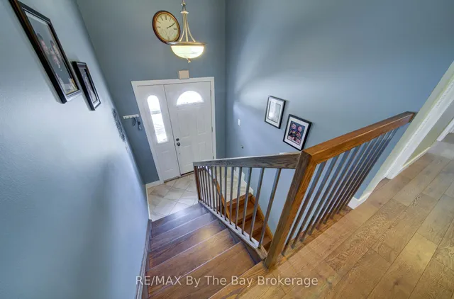 9 Frederick Dr, Wasaga Beach 3
