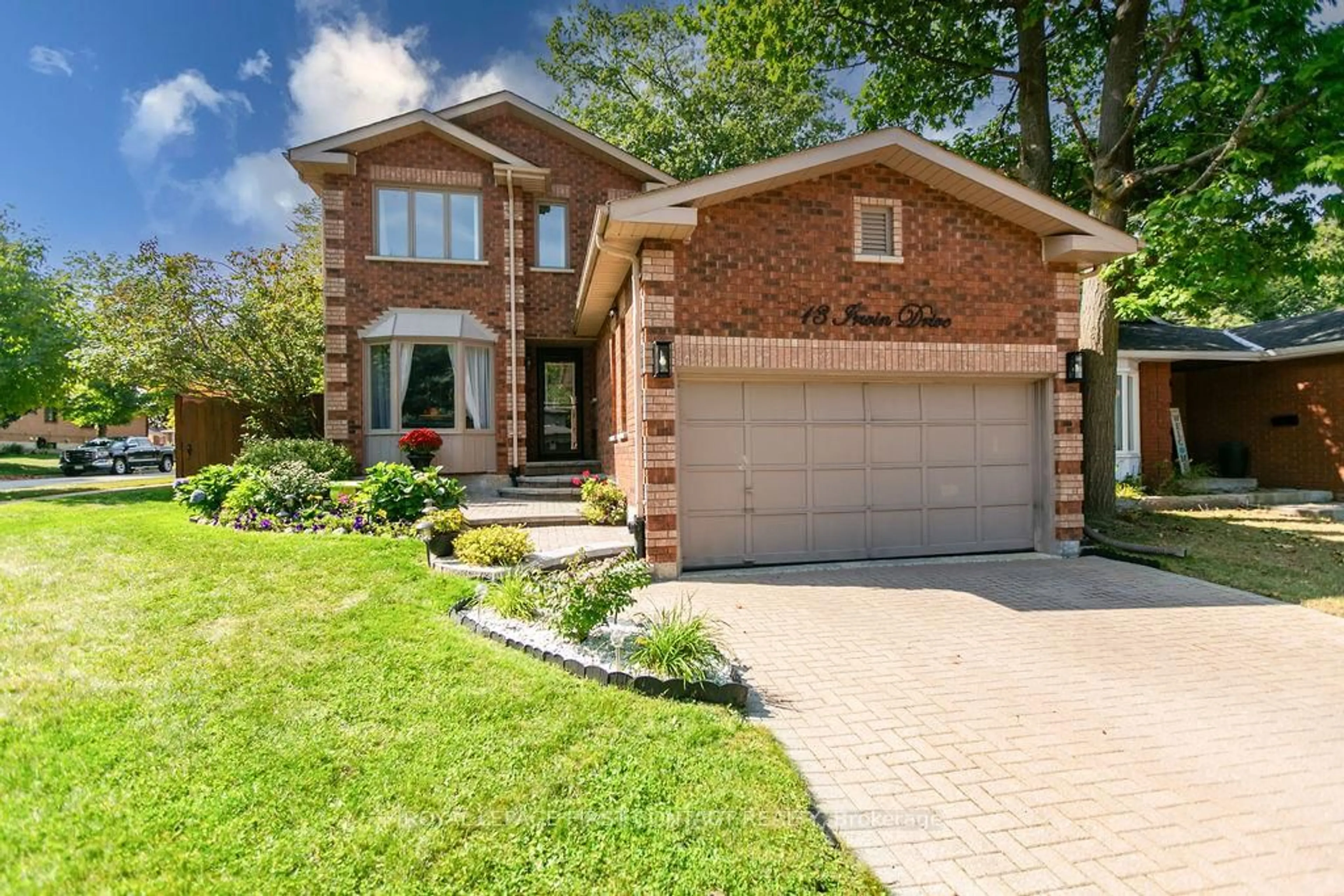 Home with brick exterior material, street for 13 Irwin Dr, Barrie Ontario L4N 7A6