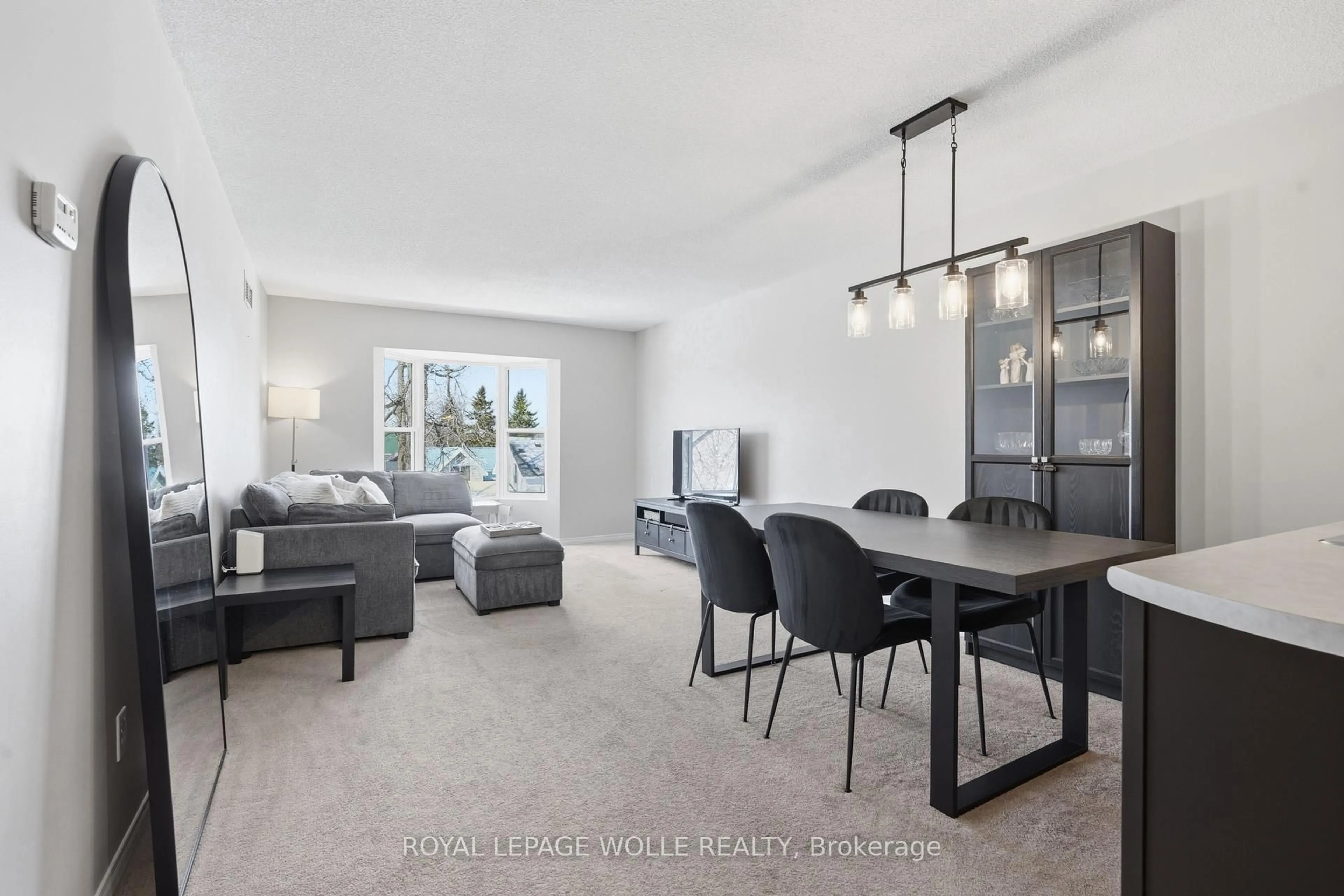 Unknown for 107 Bond St #304, Orillia Ontario L3V 1J7