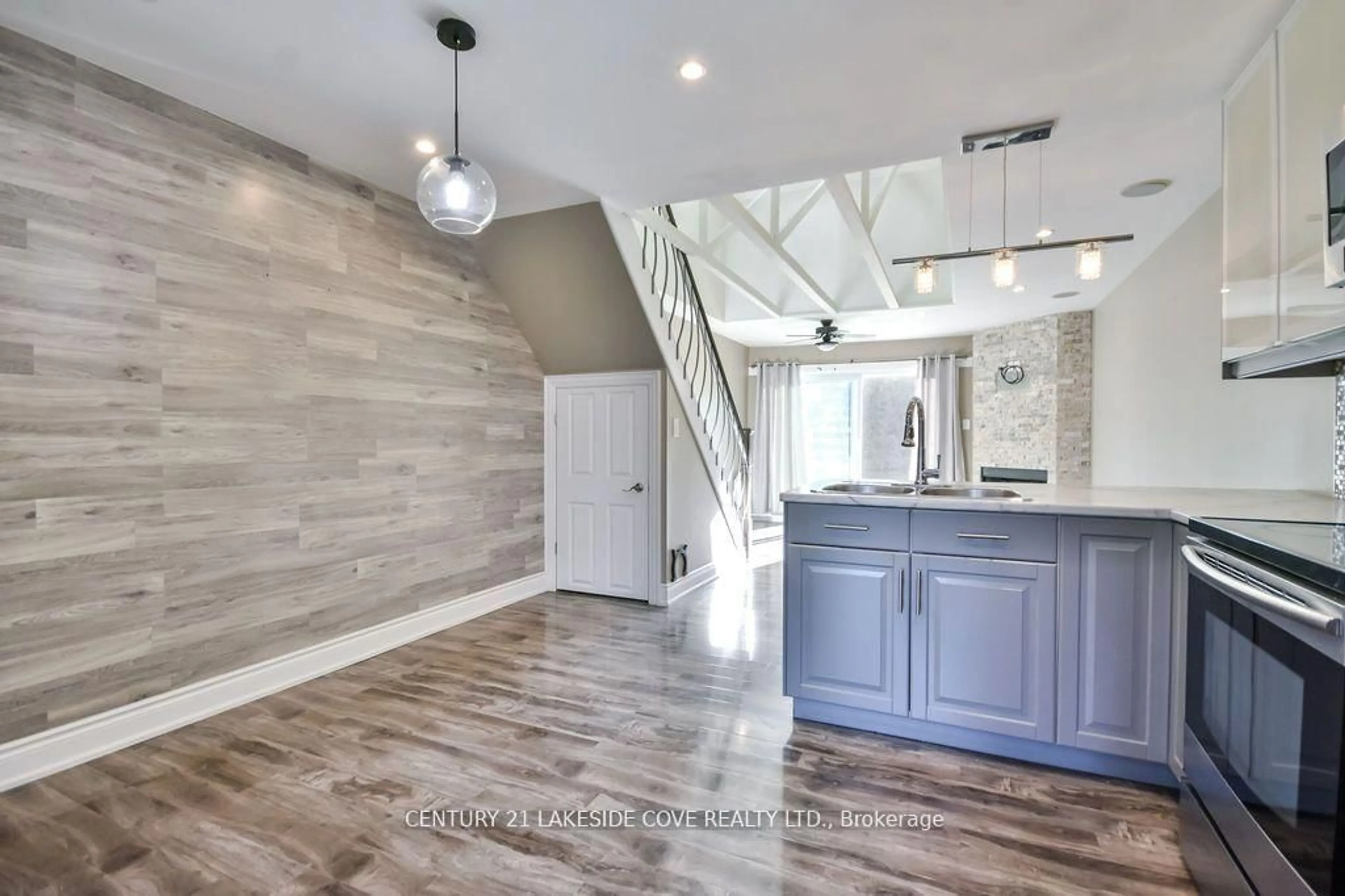 Open concept kitchen, unknown for 81 Laguna Pkwy #Unit 12, Ramara Ontario L0K 1B0