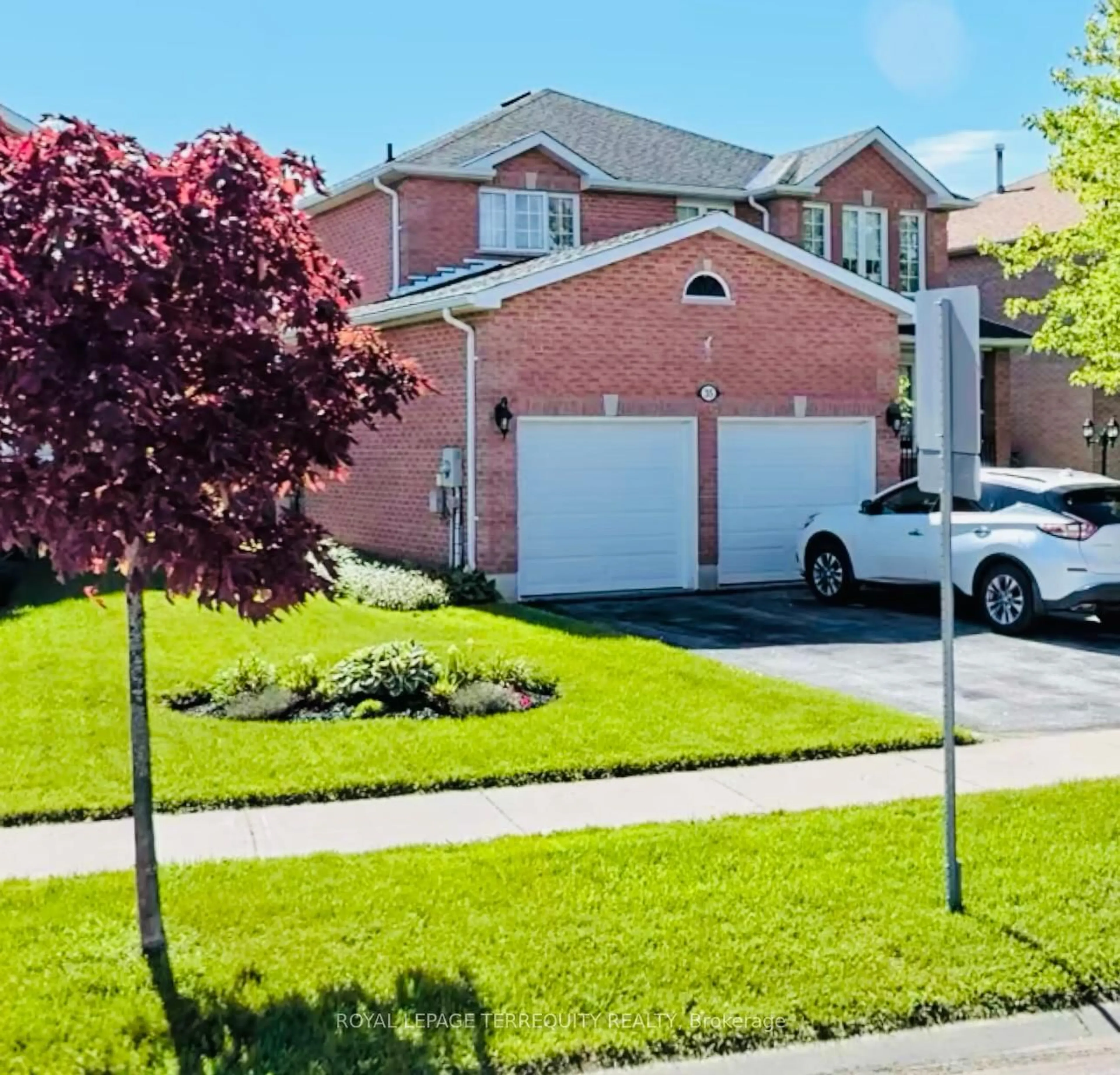 Home with brick exterior material, street for 35 Raquel St, Barrie Ontario L4N 9S4