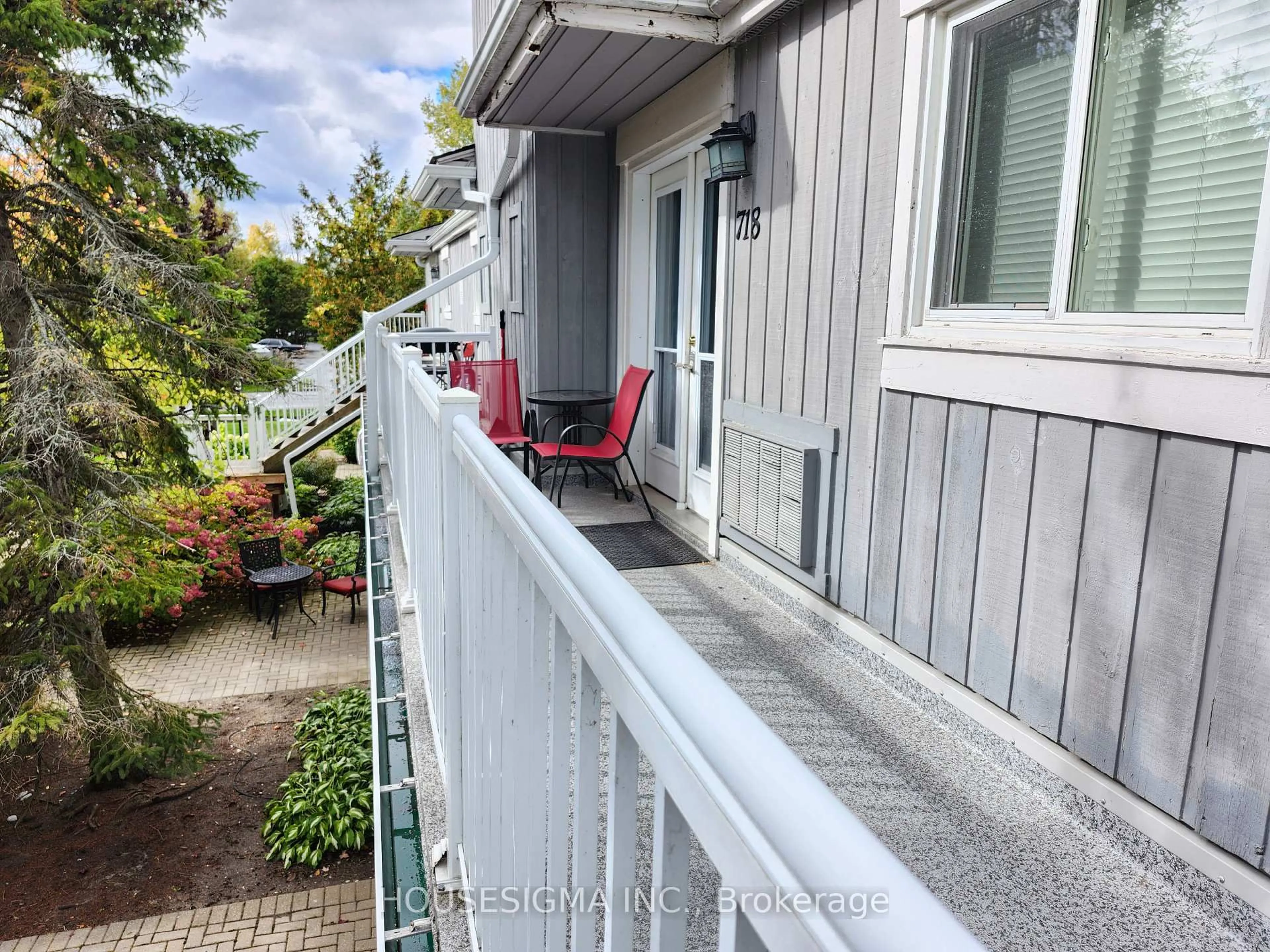 Balcony in the apartment, street for 11 Dawson Dr #718, Collingwood Ontario L9Y 5B4
