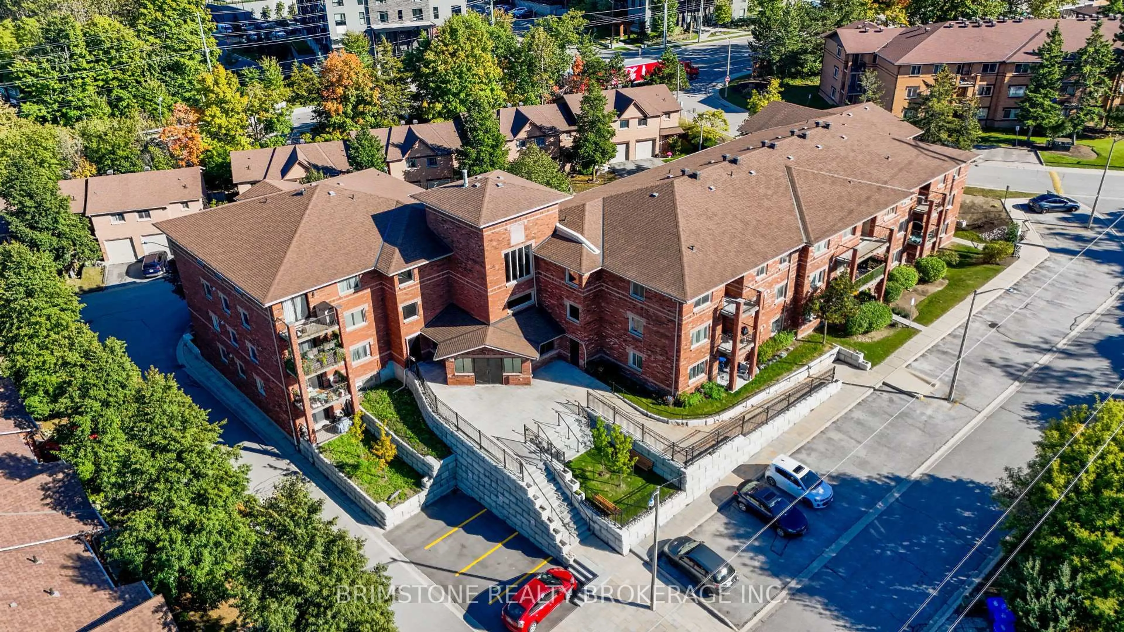 A pic from outside/outdoor area/front of a property/back of a property/a pic from drone, city buildings view from balcony for 1 Quail Cres #312, Barrie Ontario L4N 6W9