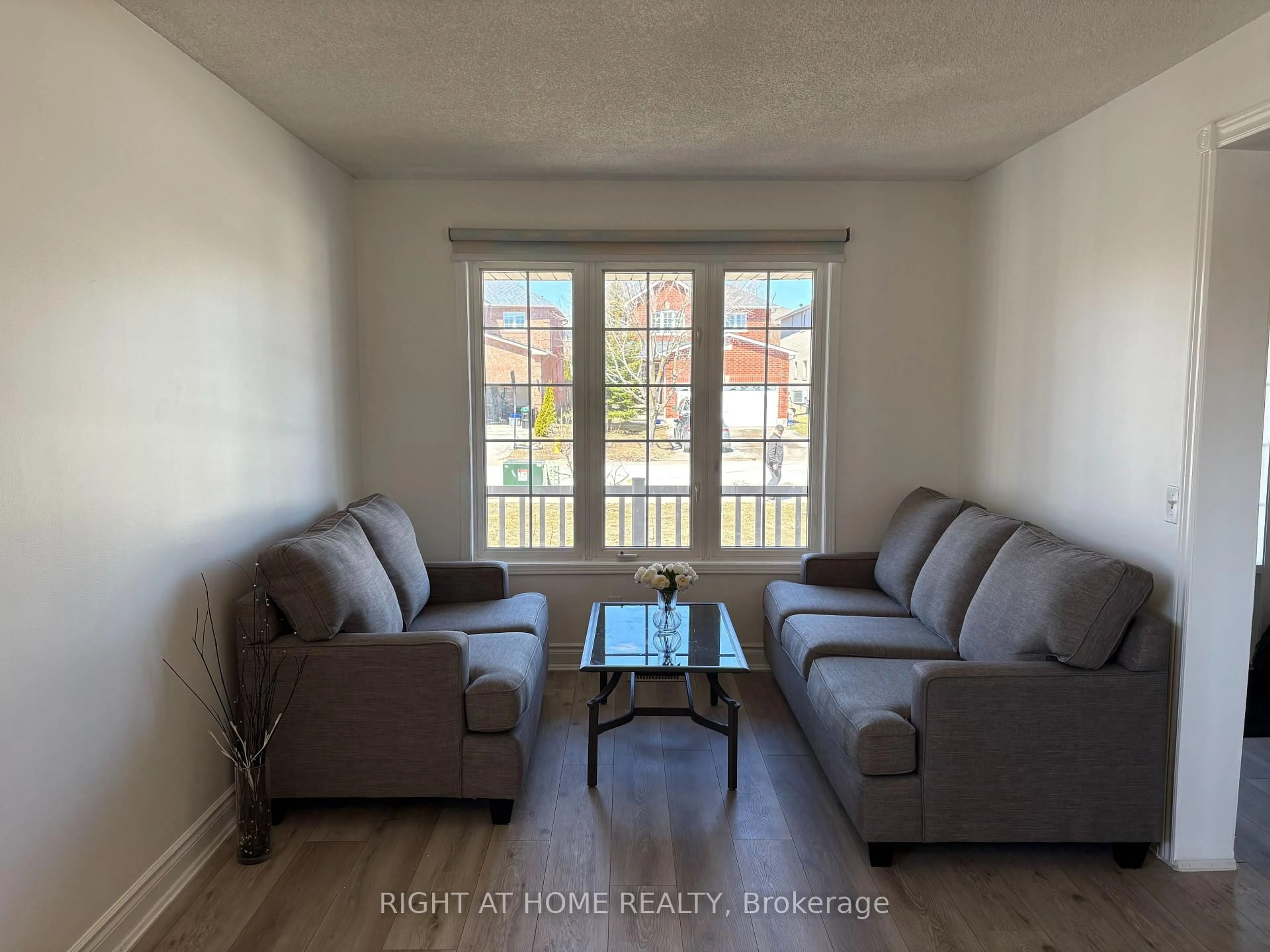 Living room with furniture, unknown for 13 Golds Cres, Barrie Ontario L4N 8R5