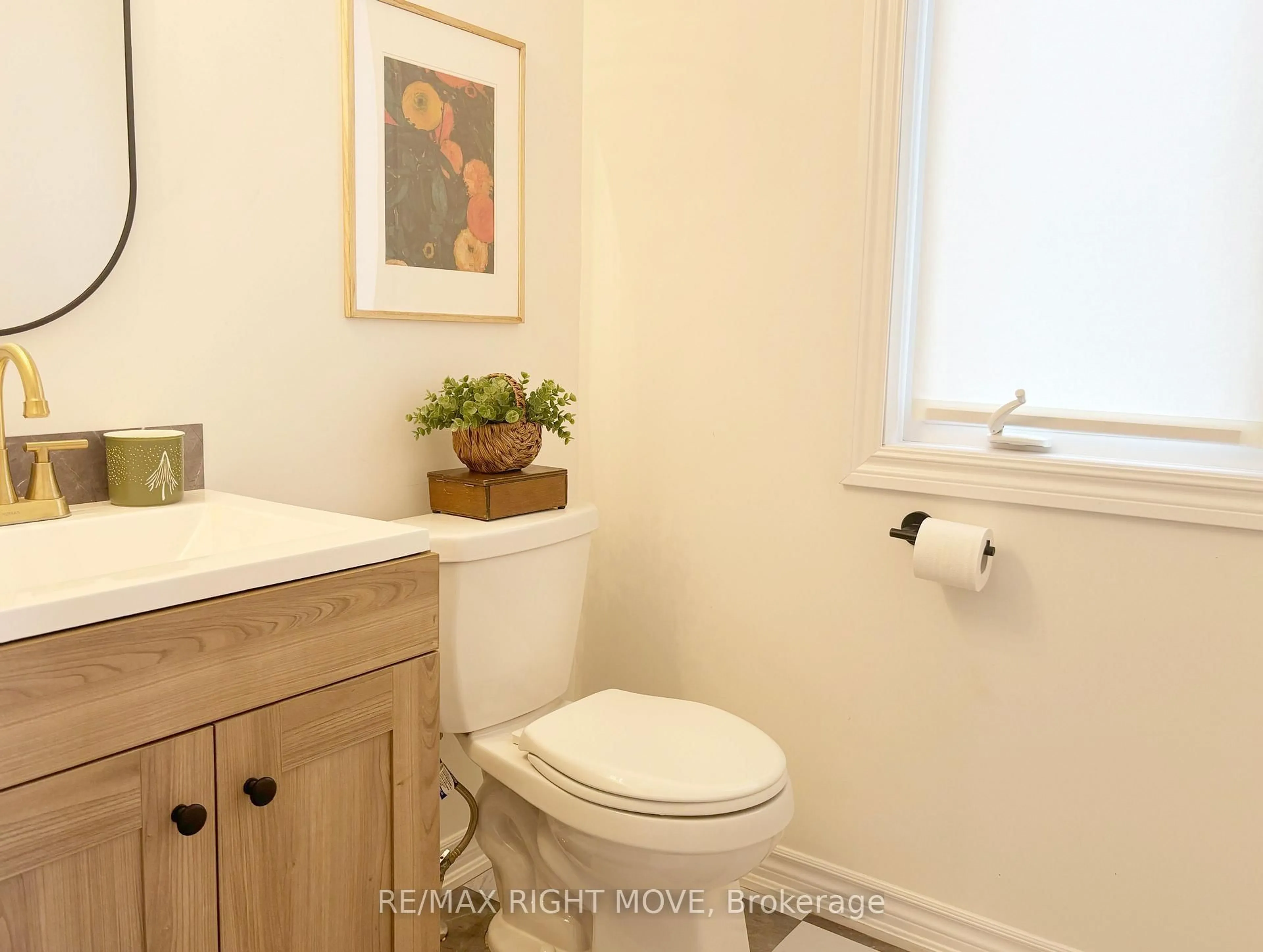 Standard bathroom, unknown for 46 Atlantis Dr, Orillia Ontario L3V 8L4