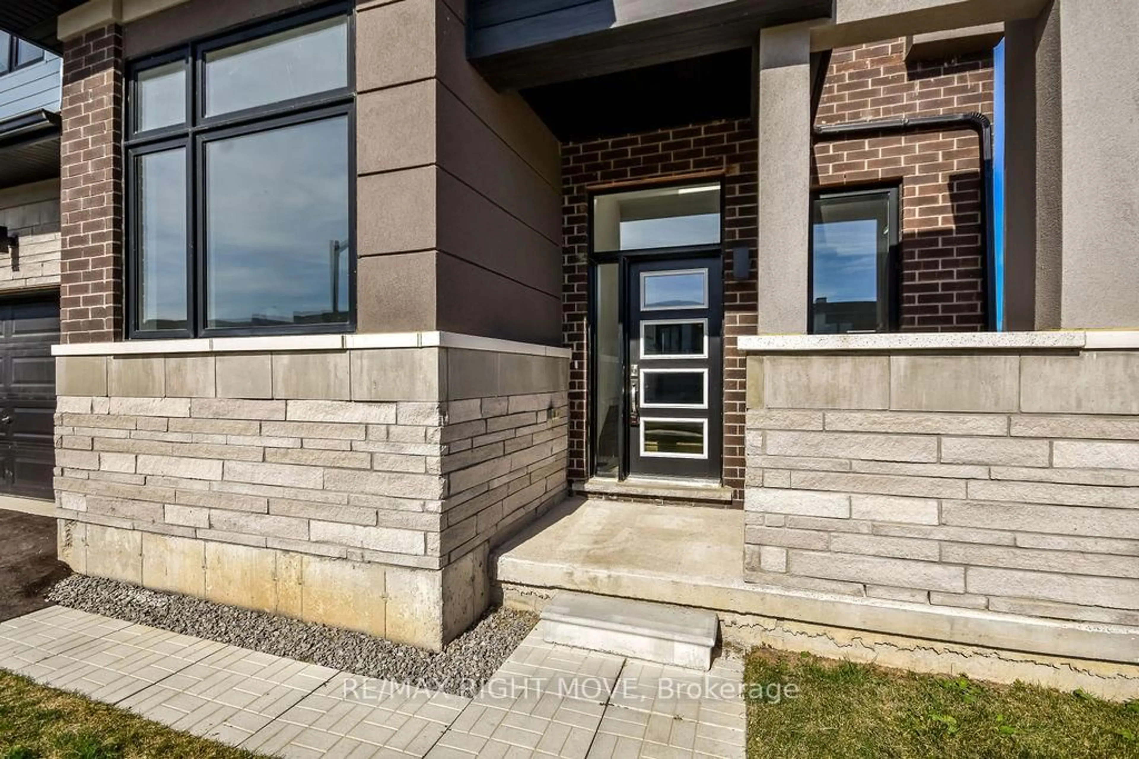 Home with brick exterior material, street for 3721 Quayside Dr, Severn Ontario L3V 8M9