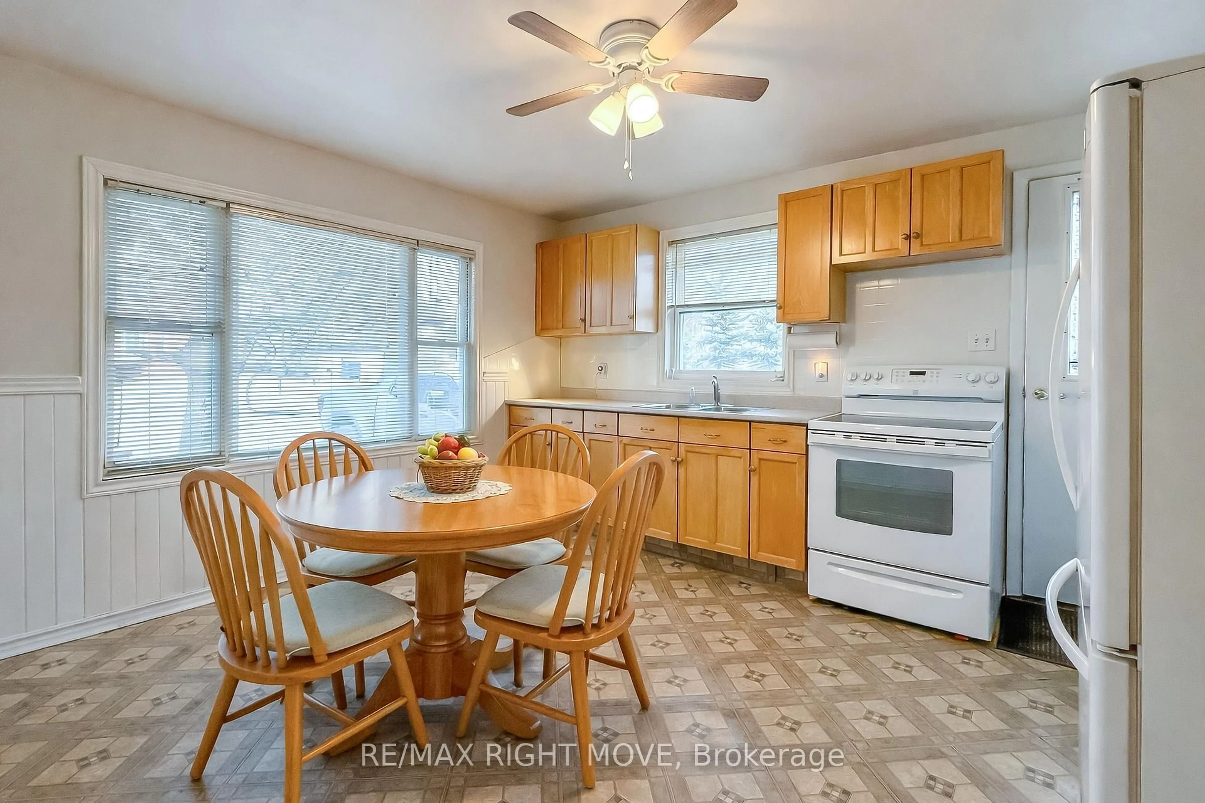 Standard kitchen, unknown for 2344 12 Highway, Ramara Ontario L0K 1B0