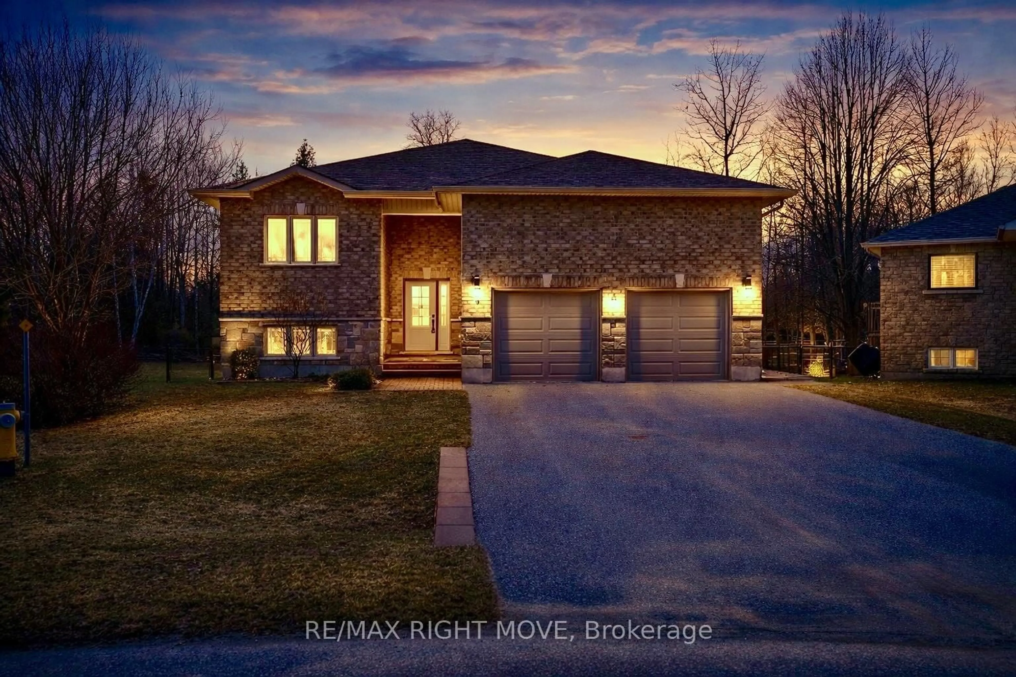 Home with brick exterior material, street for 9 Sunrise Circ, Wasaga Beach Ontario L9Z 1H3