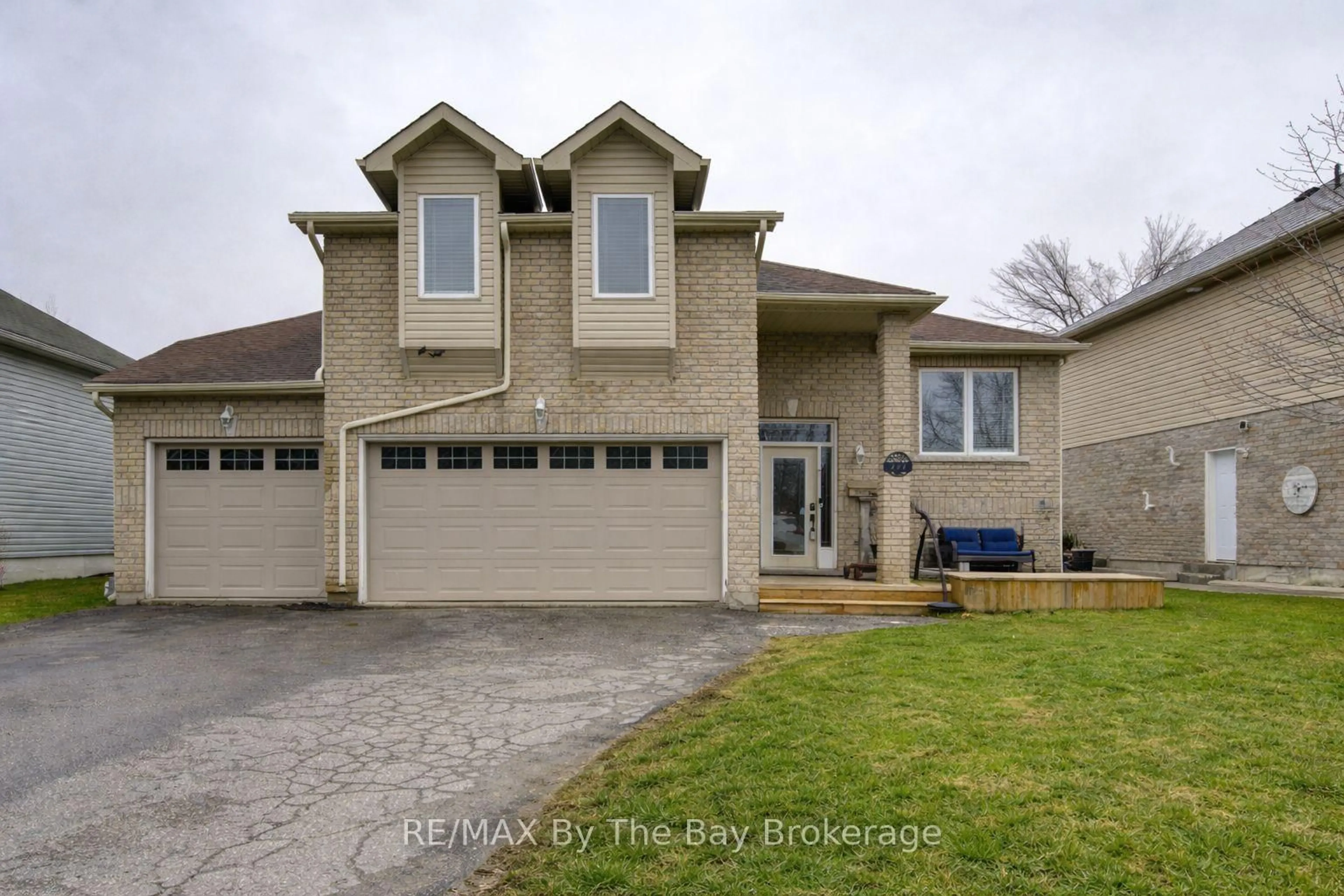 Home with brick exterior material, street for 229 Atkinson St, Clearview Ontario L0M 1S0