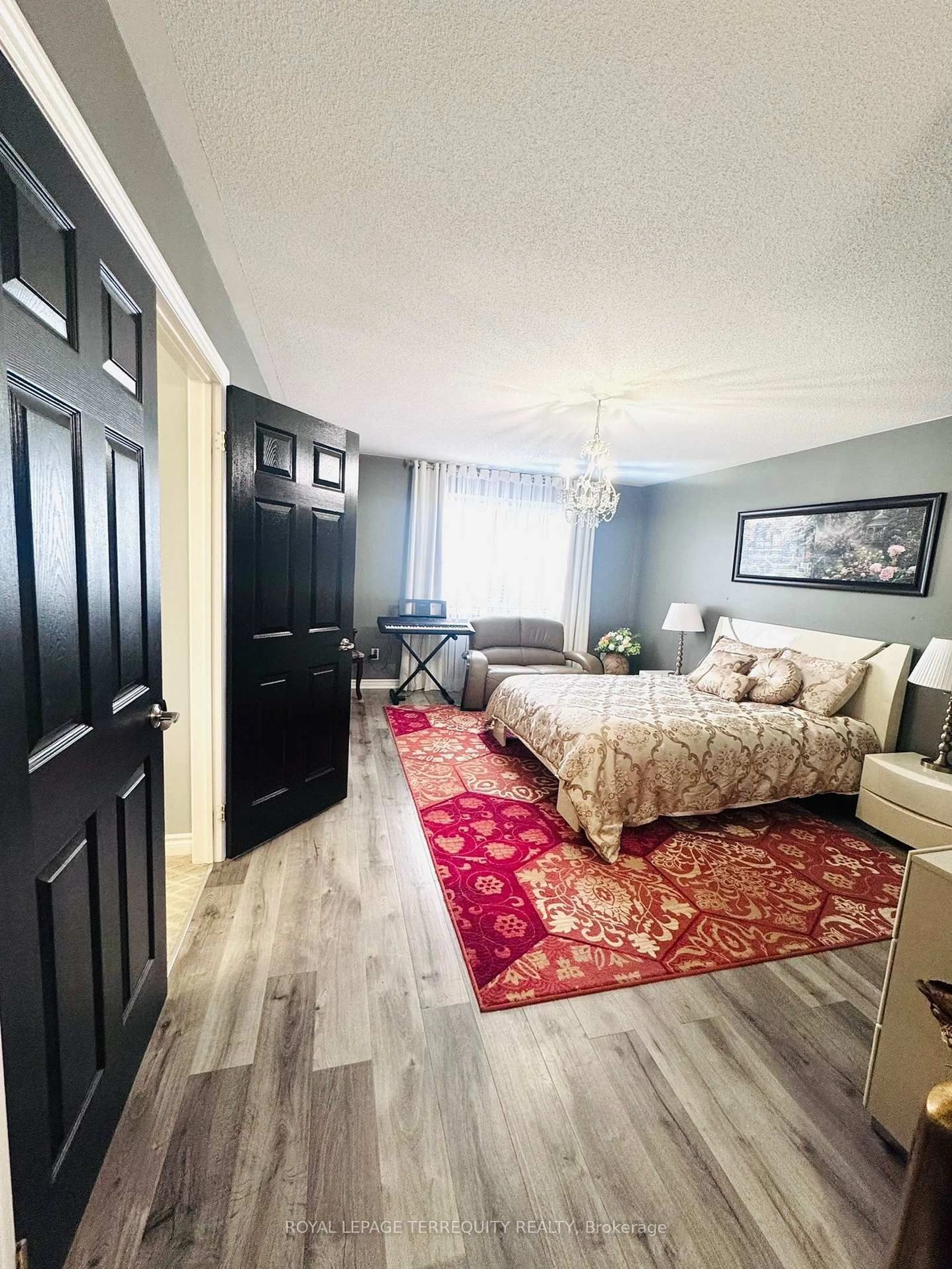 A pic of a room for 25 Jagges Dr, Barrie Ontario L4N 0W9