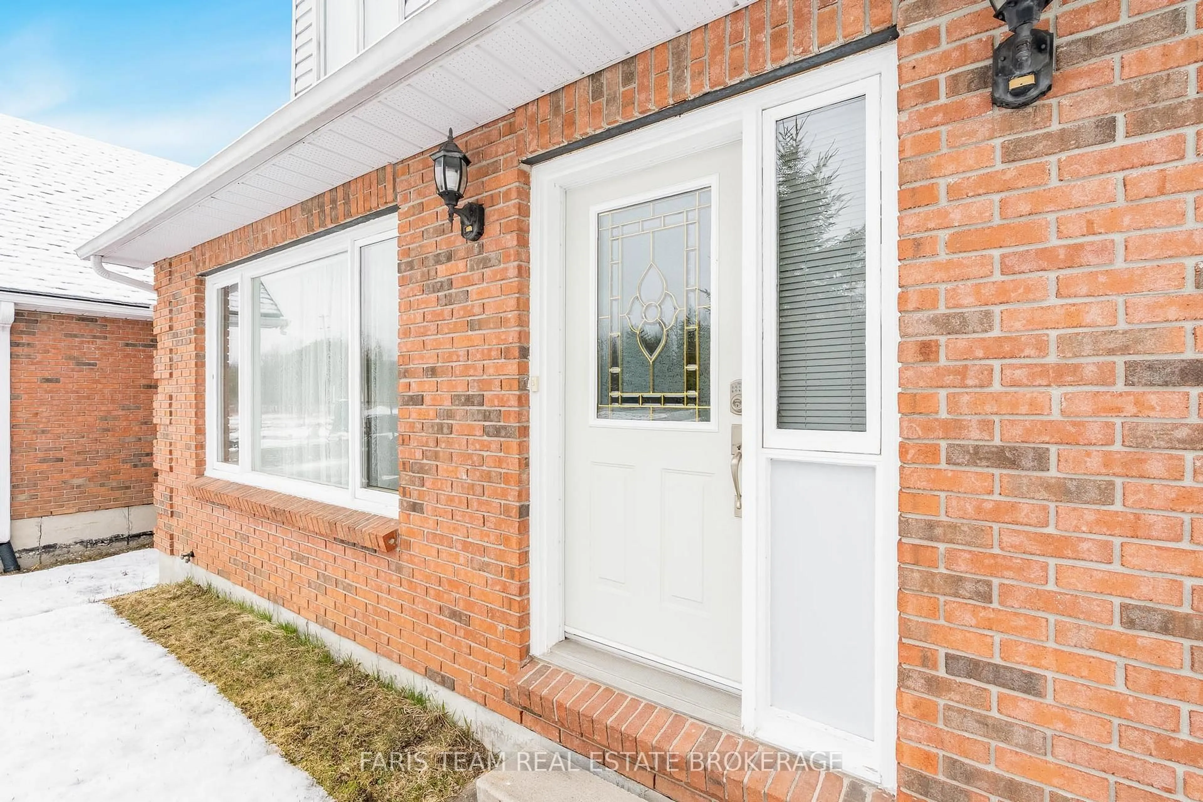 Home with brick exterior material, street for 2104 Newton St, Tay Ontario L0K 2A0