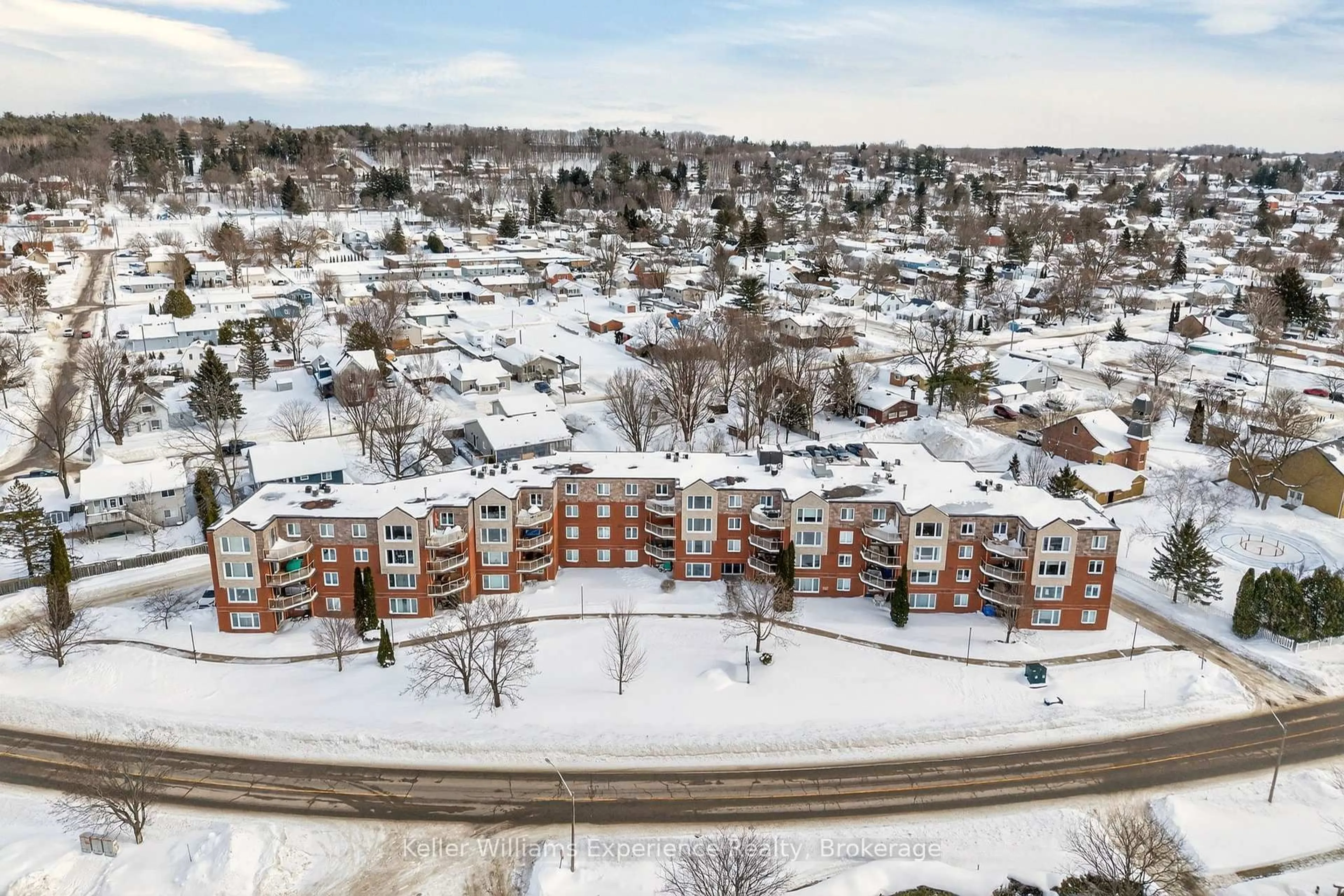 A pic from outside/outdoor area/front of a property/back of a property/a pic from drone, city buildings view from balcony for 11 Beck Blvd #404, Penetanguishene Ontario L9M 2G1